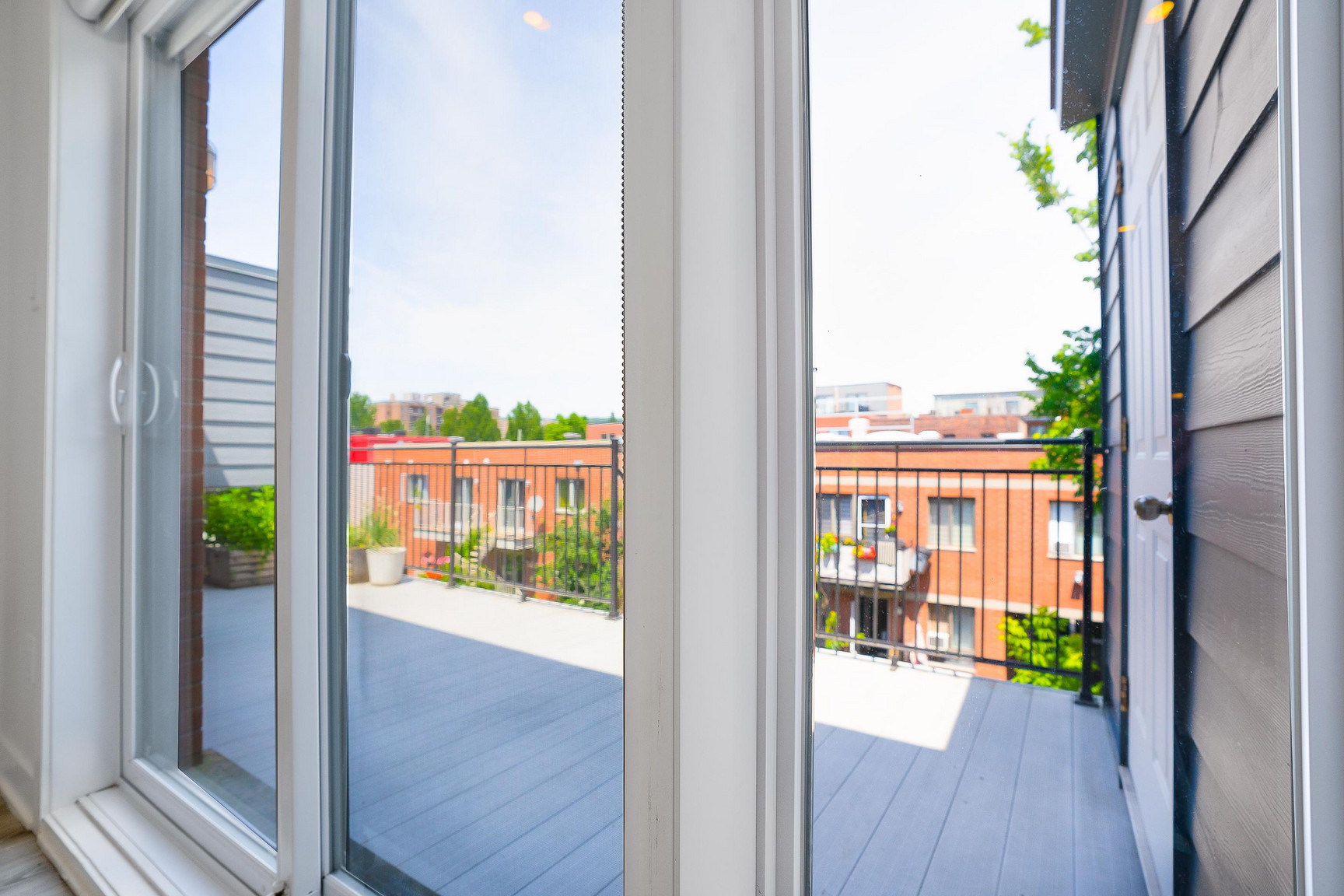 575 Courcelle St - Photo 12