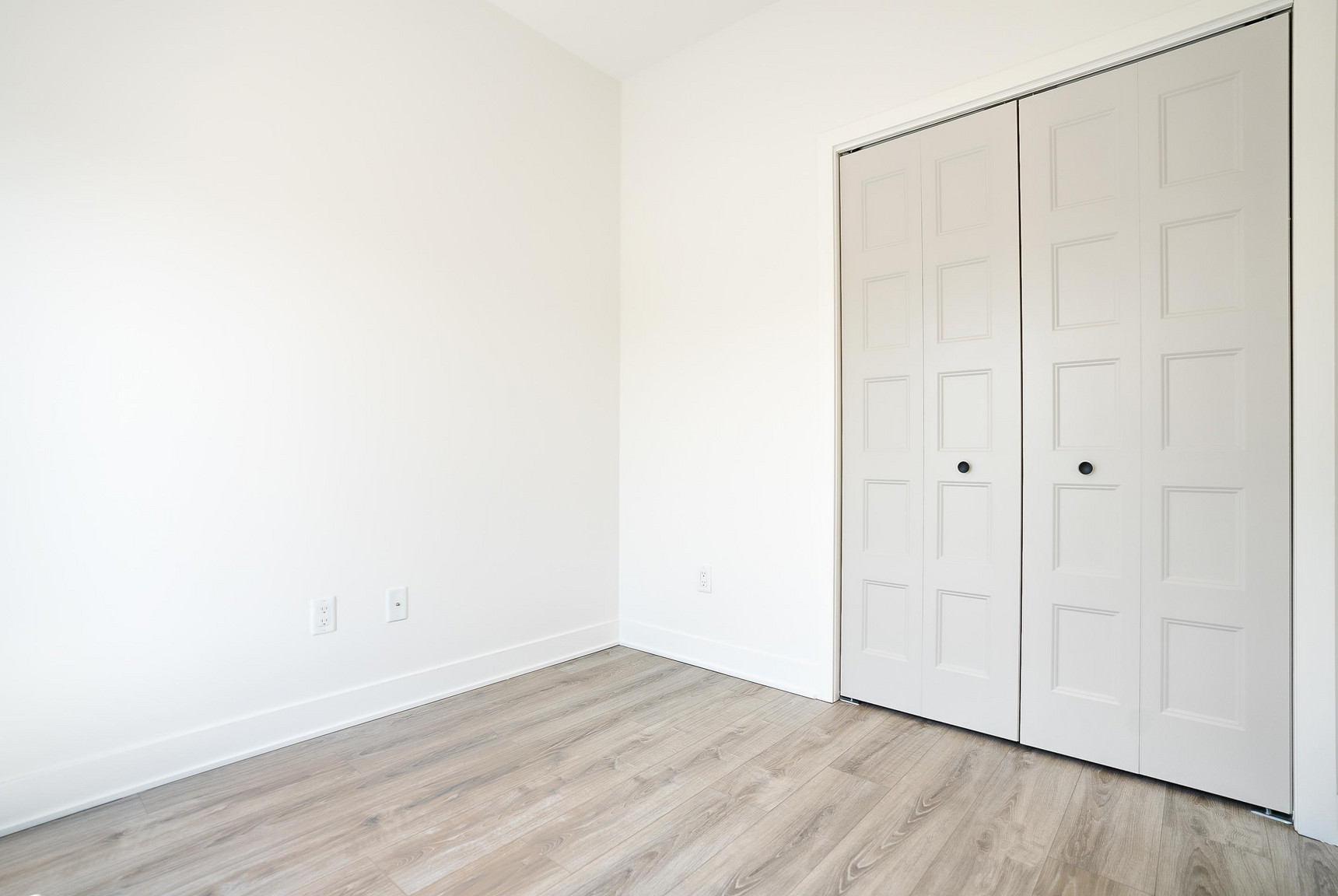 575 Courcelle St - Photo 25