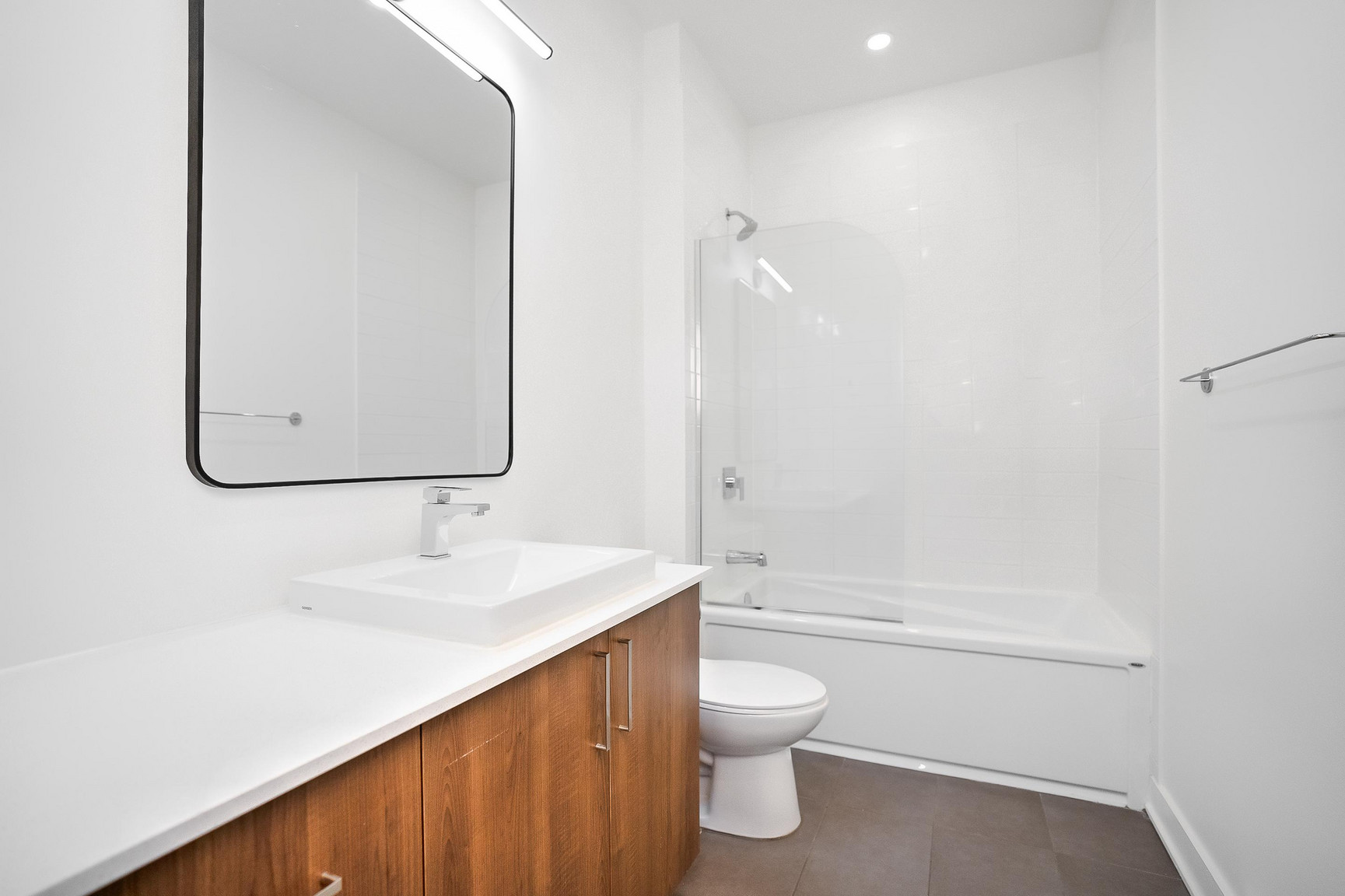 575 Courcelle St - Photo 27