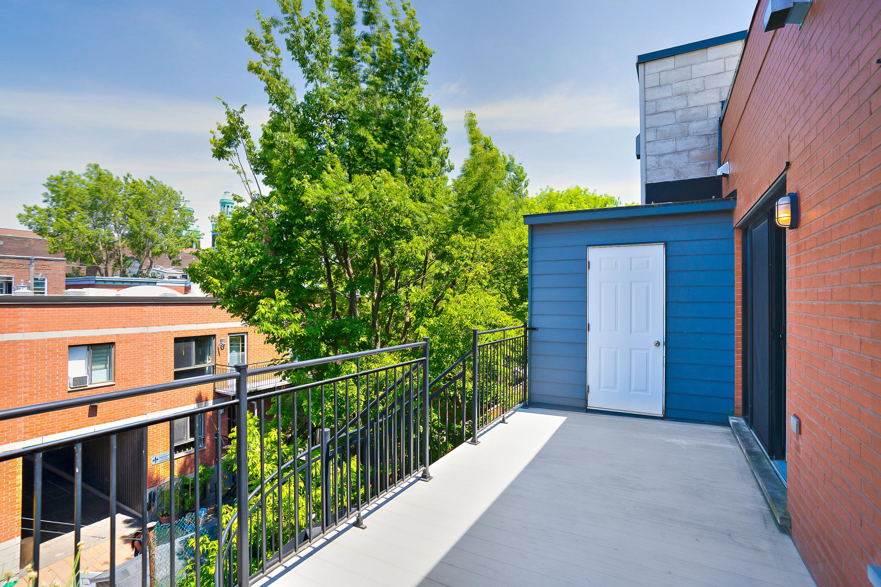 575 Courcelle St - Photo 39