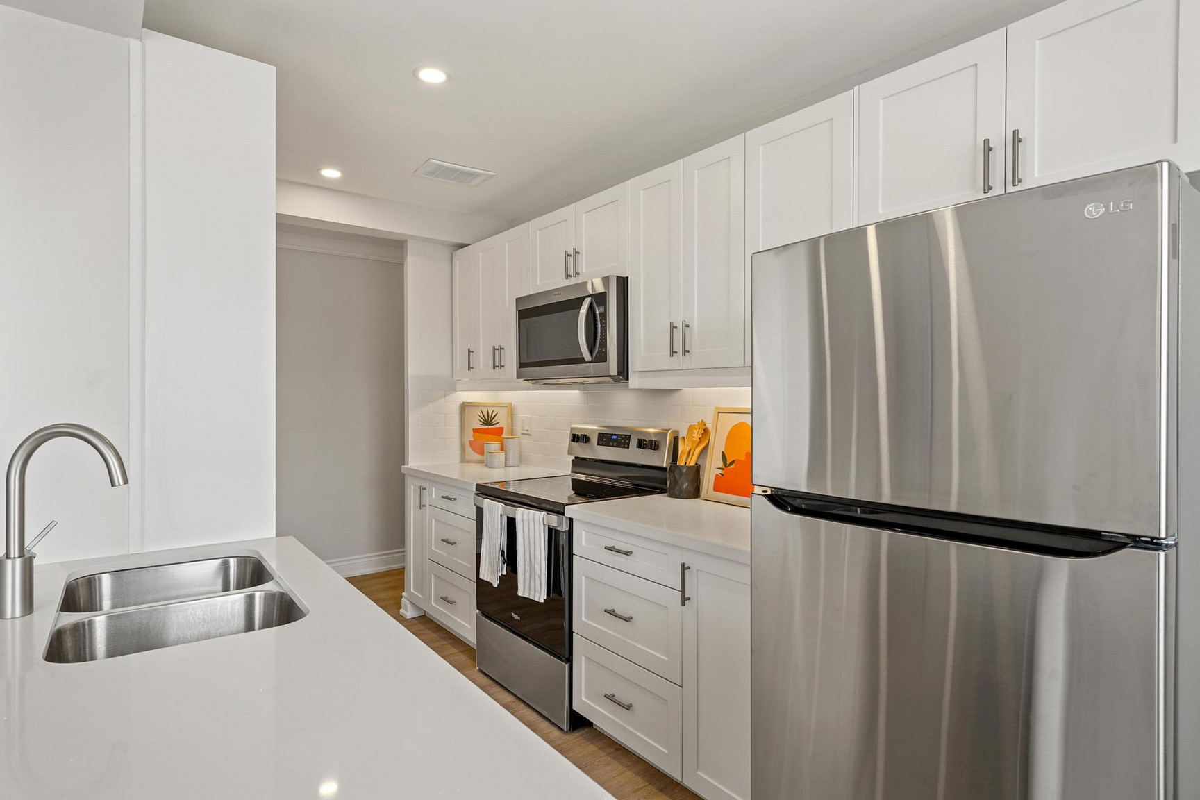 1570 Lawrence Avenue West  - Photo 4