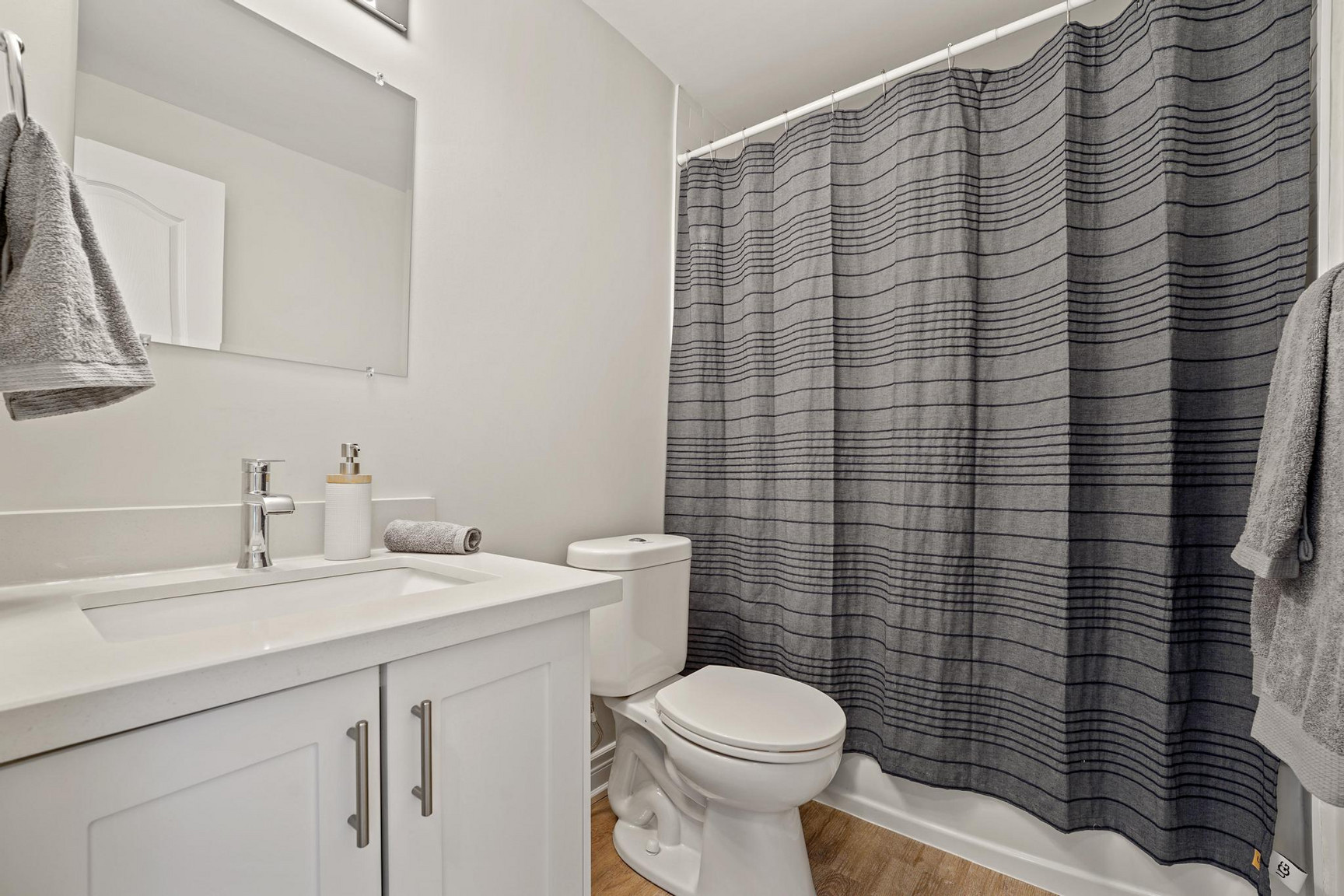 1570 Lawrence Avenue West  - Photo 10