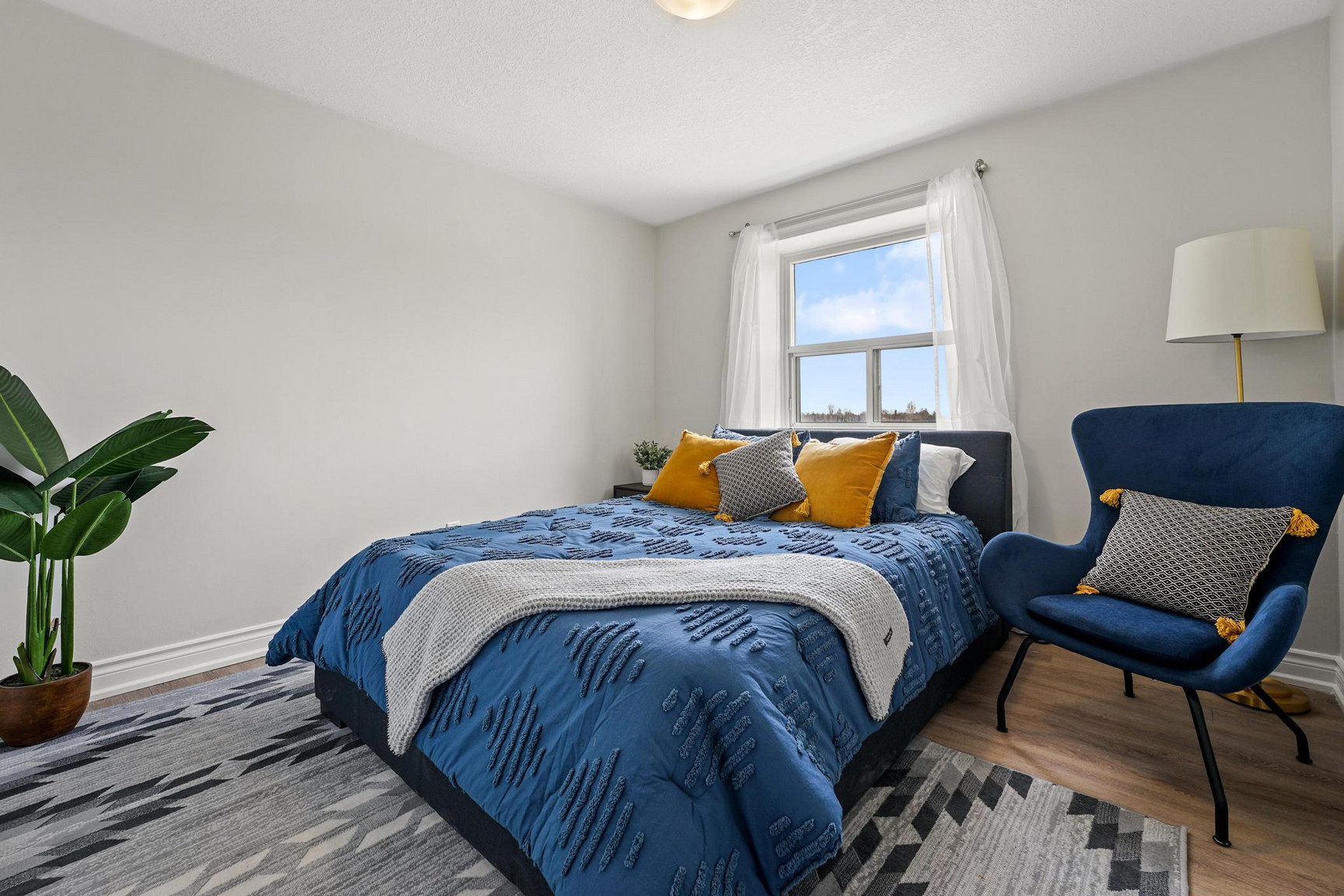 1570 Lawrence Avenue West  - Photo 6