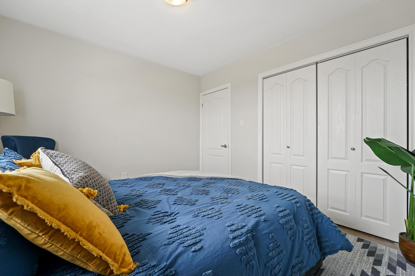 1570 Lawrence Avenue West  - Photo 7