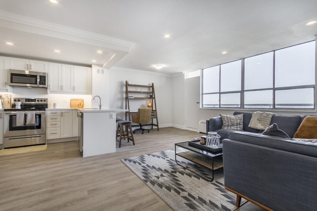 633 Northcliffe Blvd - Photo 2