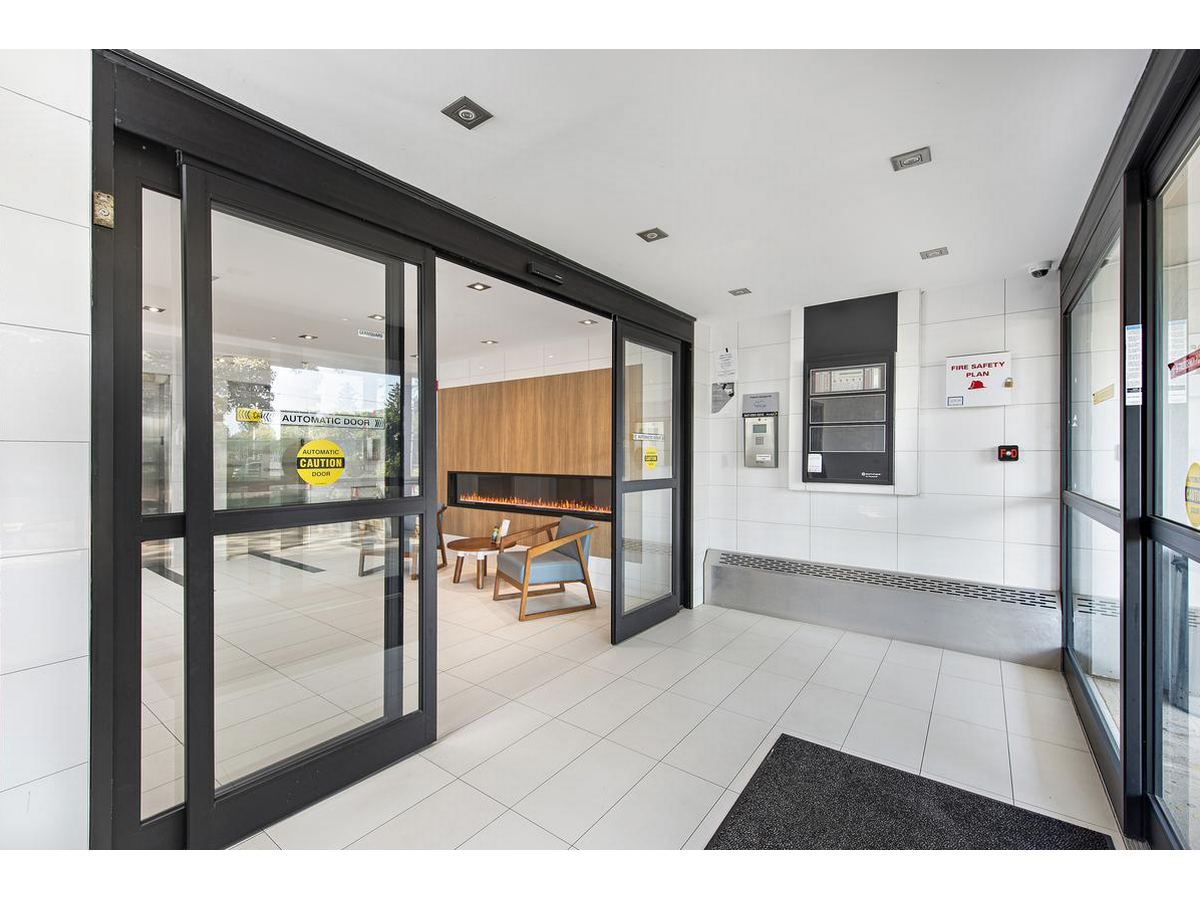 7110 Darcel Avenue - Photo 10