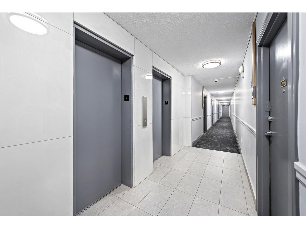7110 Darcel Avenue - Photo 11