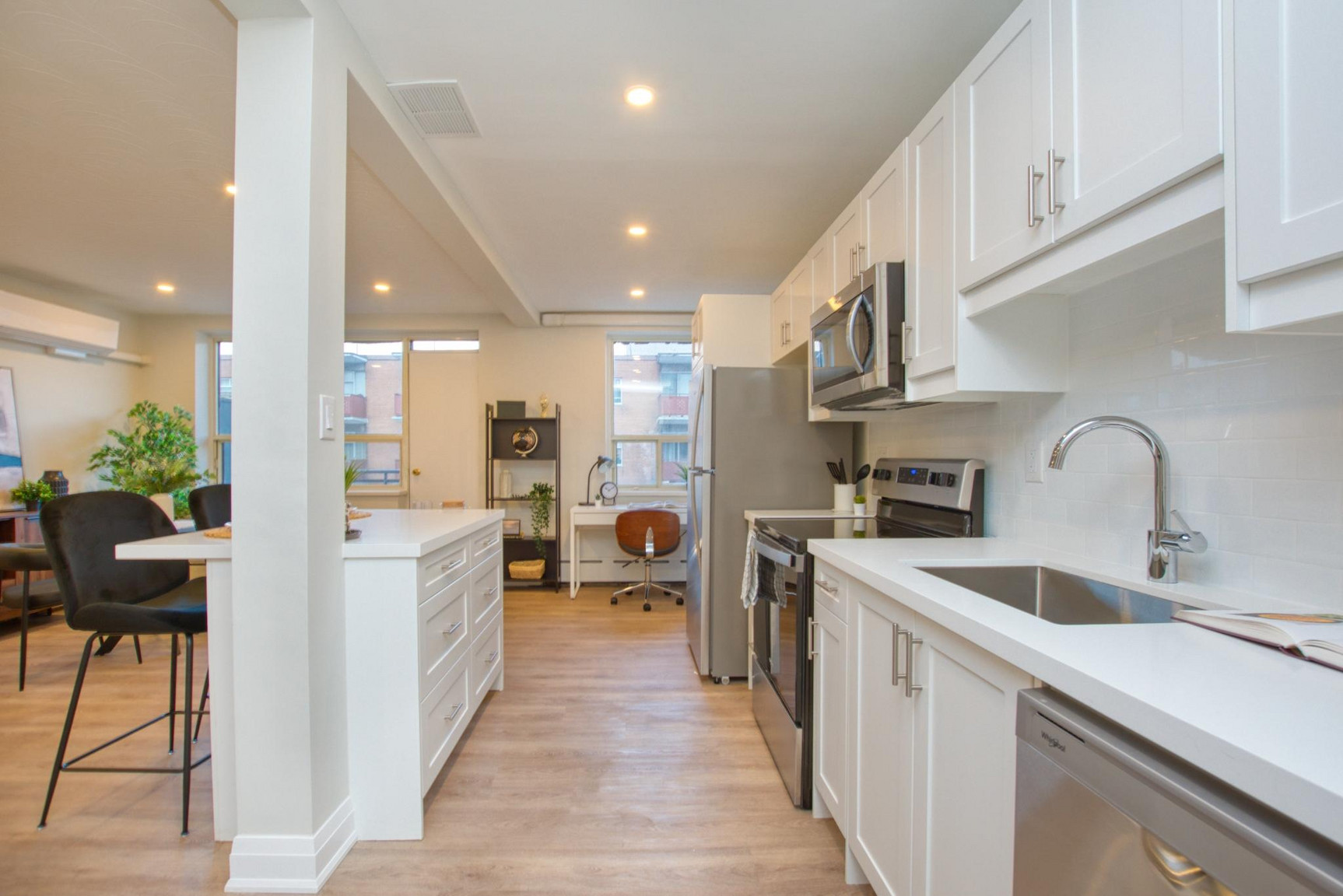 2293 Eglinton Avenue East - Photo 4