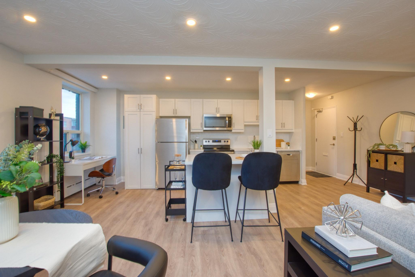2293 Eglinton Avenue East - Photo 5