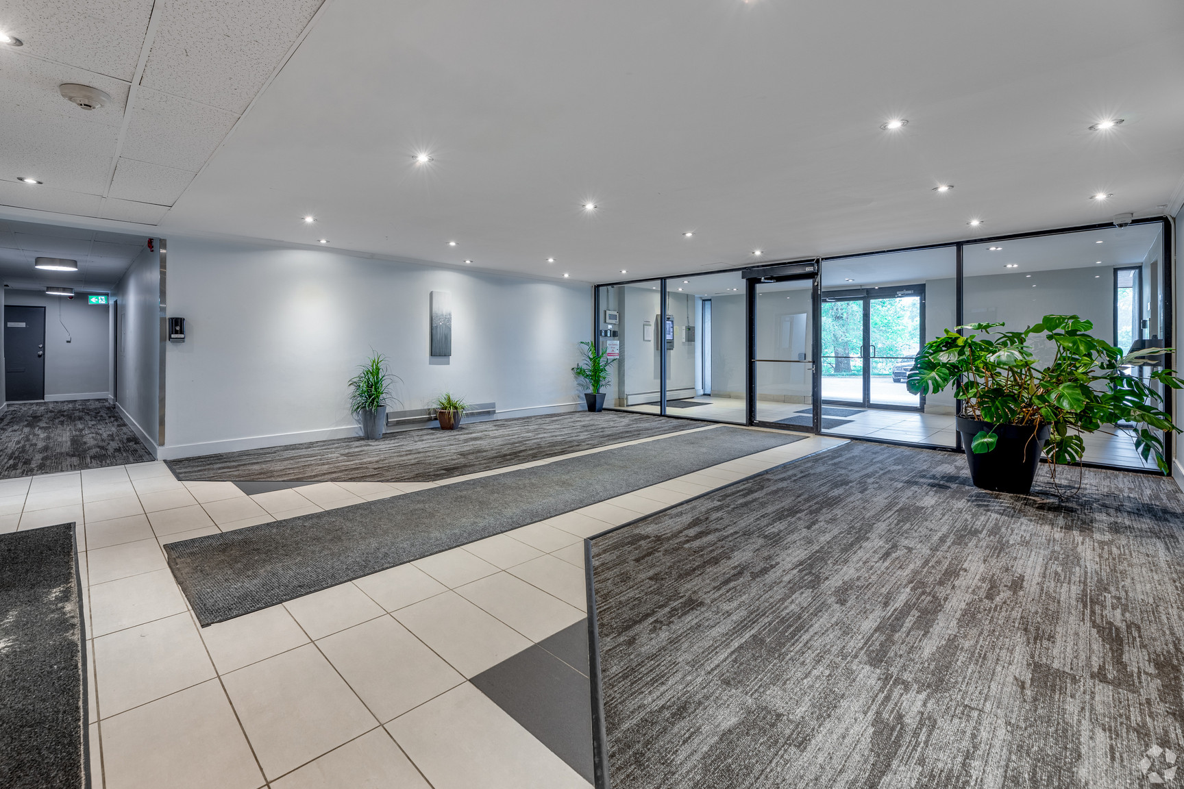 520-560 Mornington Avenue - Photo 12