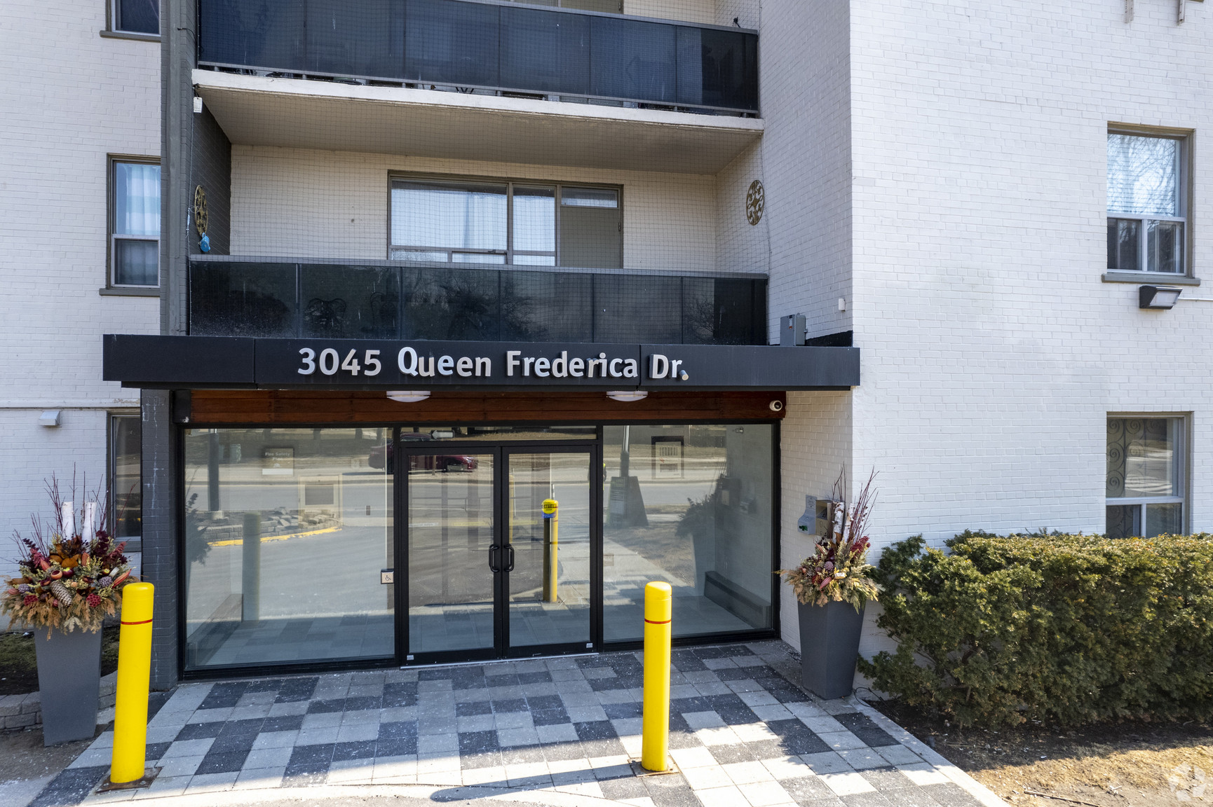3045 Queen Frederica Drive - Photo 16