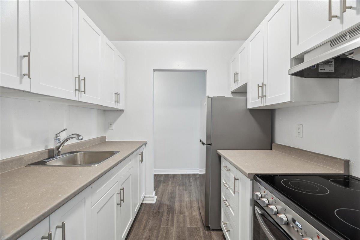 435 Grey Street - Photo 3