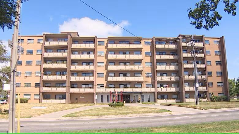 1570 Lawrence Avenue West  - Photo 11
