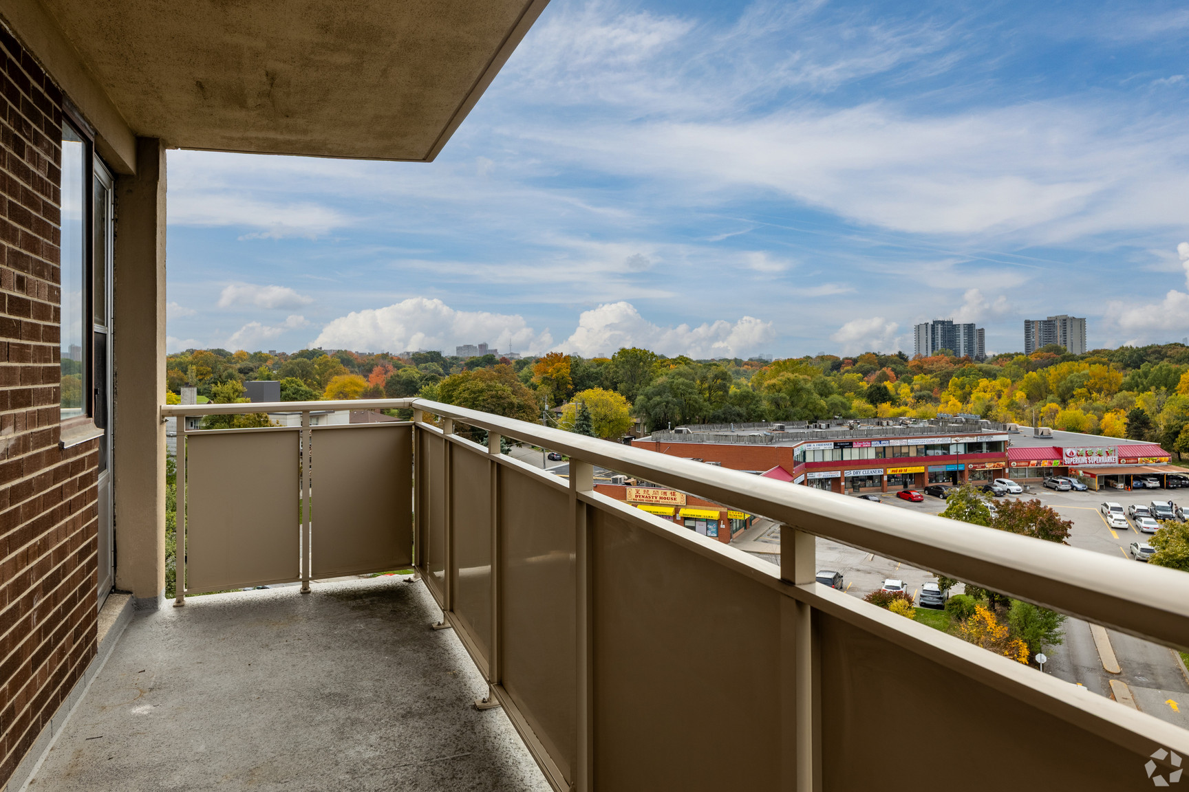 1640 Lawrence Avenue West - Photo 9