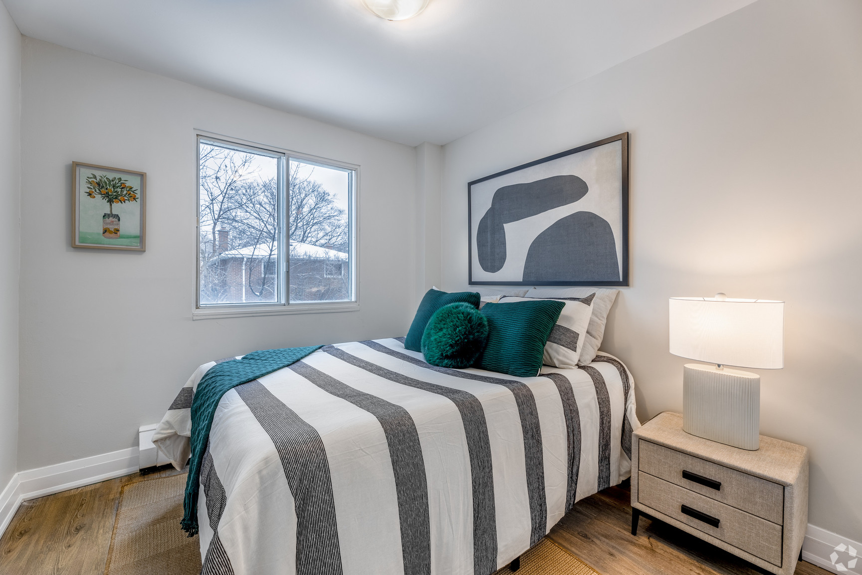 20 Elizabeth Street N - Photo 6
