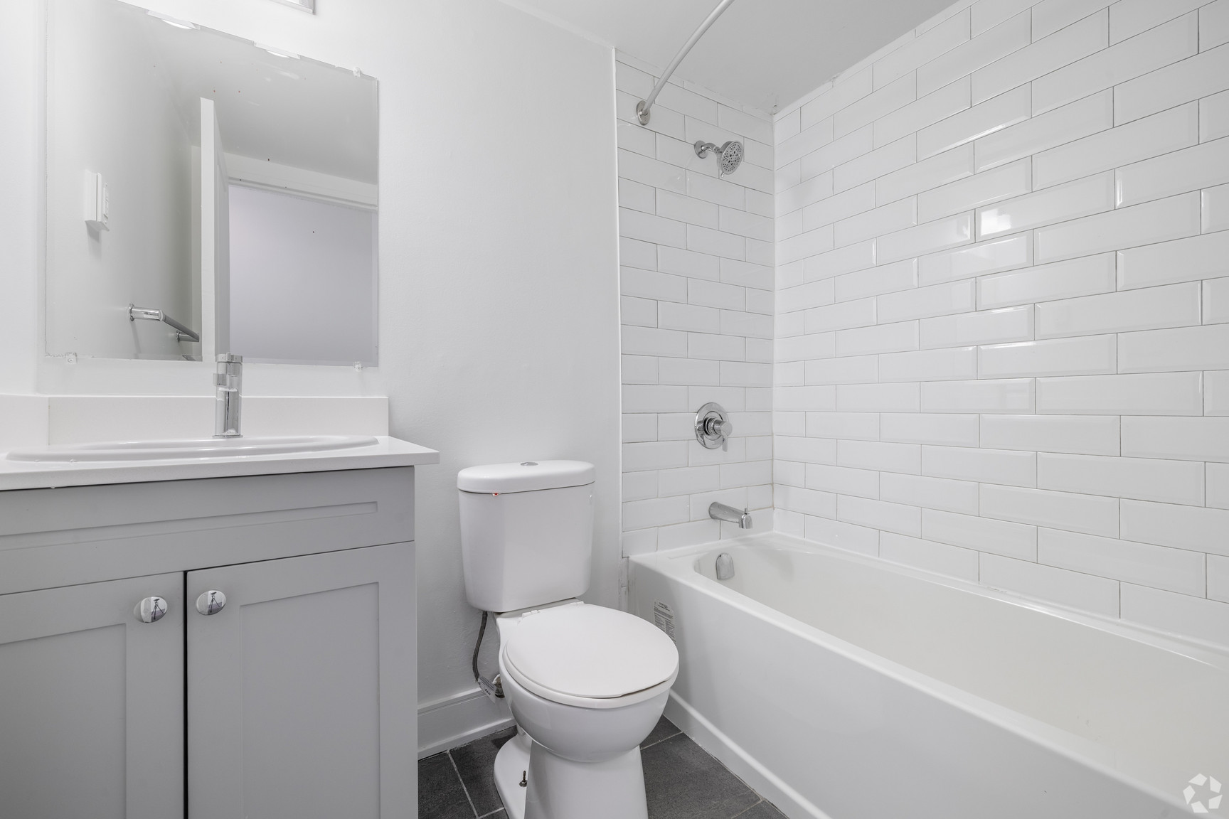 2920 Fairlea Crescent - Photo 7