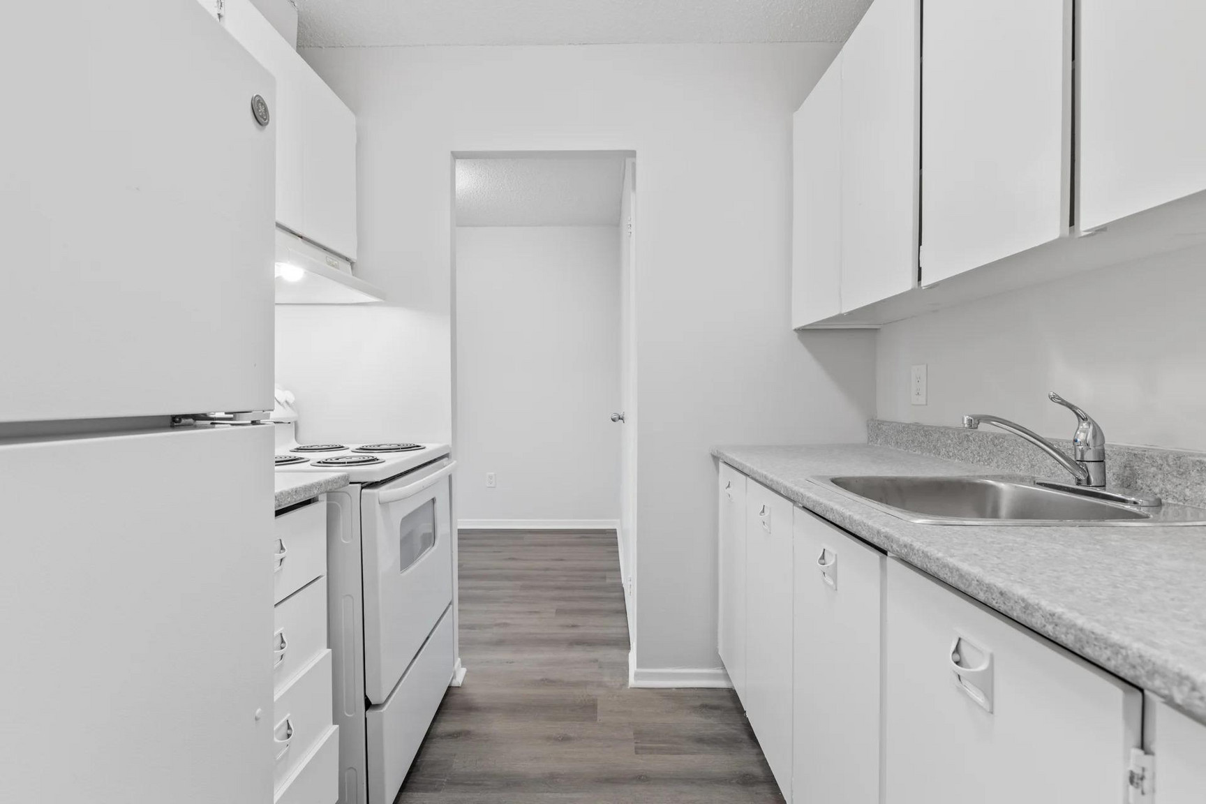 1551 Lycee Place - Photo 5