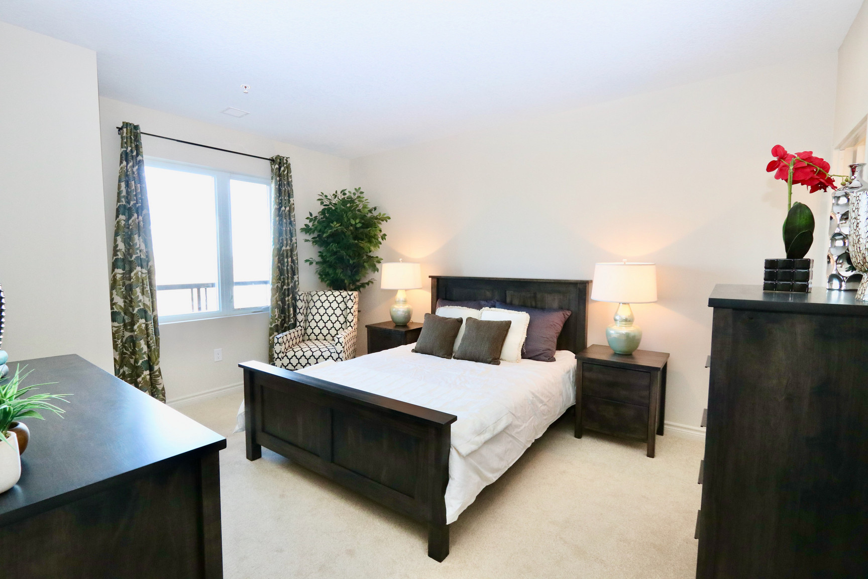 Opus Apartments - Photo 8