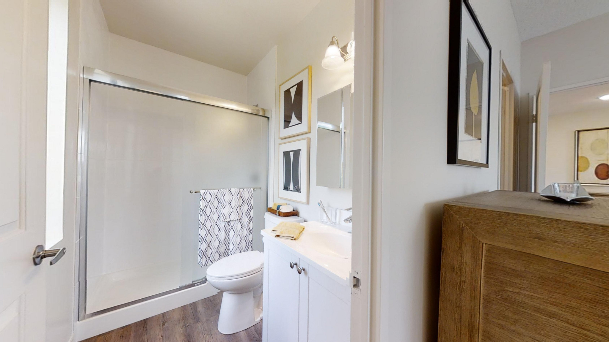 Encore Apartments - Photo 6