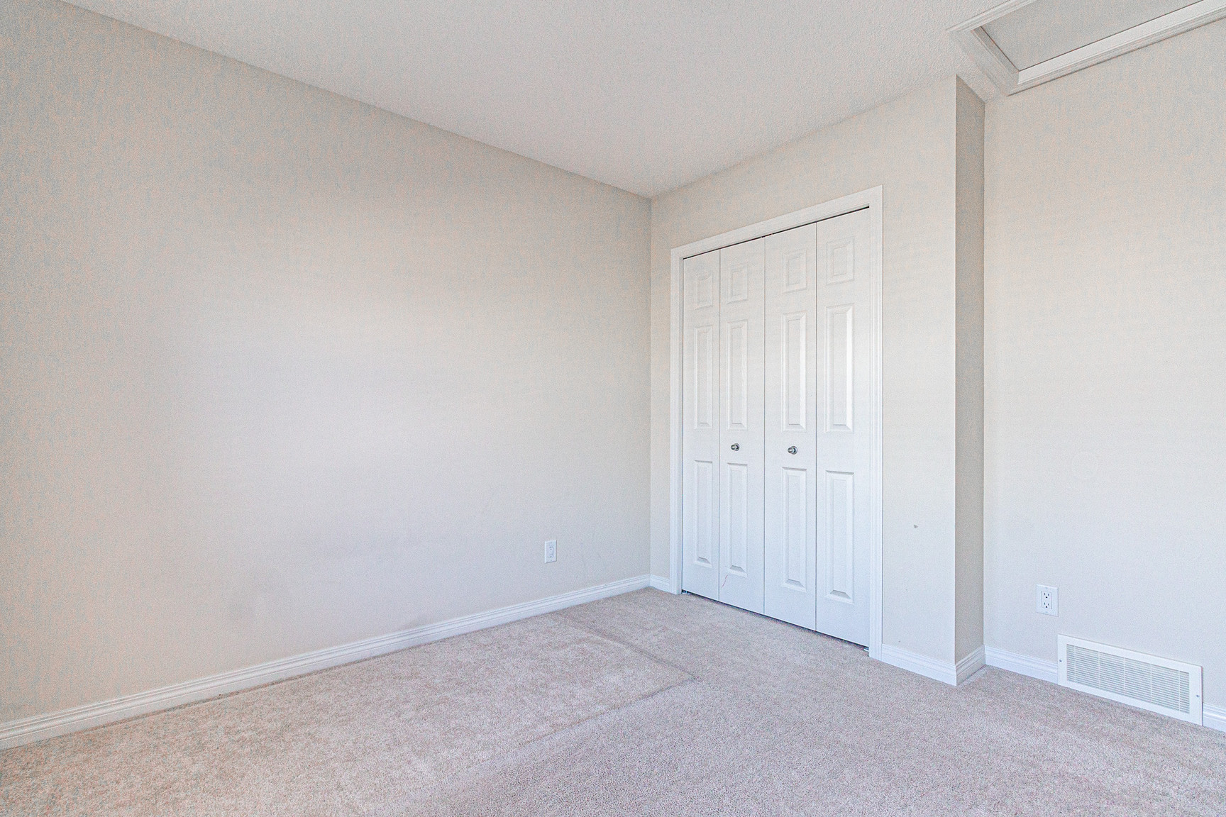 Beautiful Modern 3 Bed + 2.5 Bath Home in the Heart of Walden SE - Photo 20