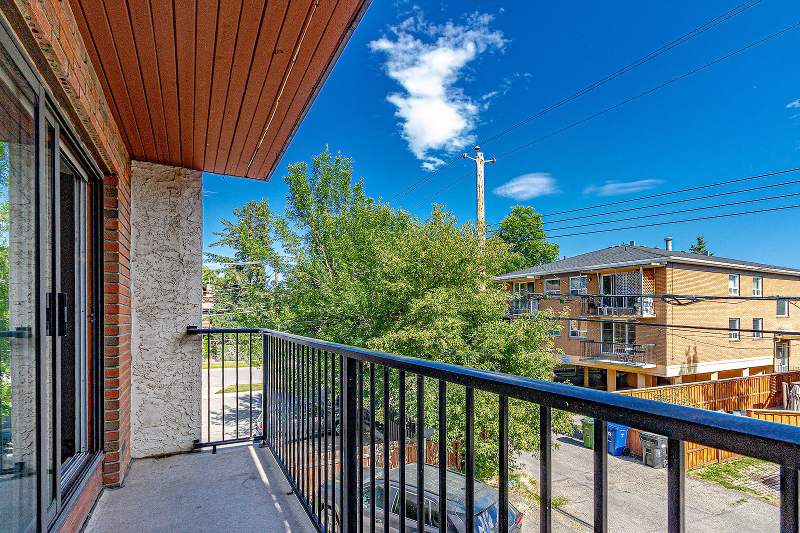 NEW LUXURY FLOORING! Sunnyside 3 Bedroom/1 Bathroom Walking Distance to Memorial! - Photo 13