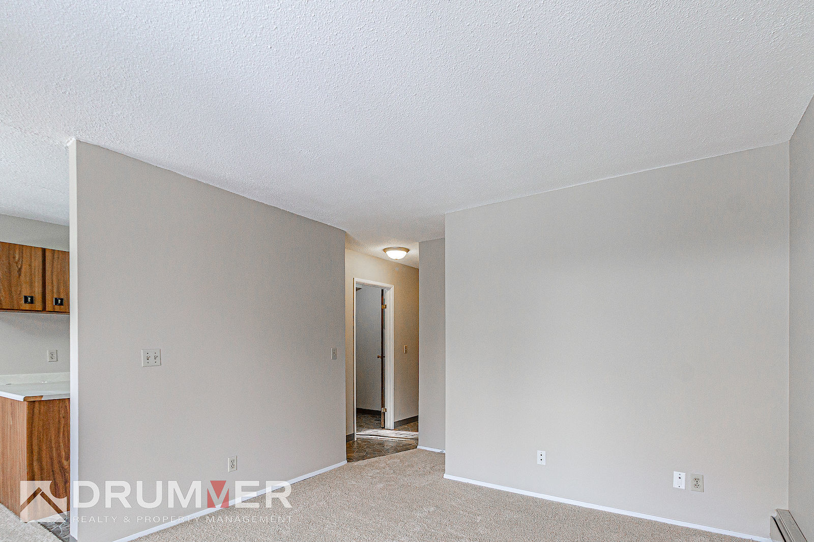 NEW LUXURY FLOORING! Sunnyside 2 Bedroom w/ Spacious Layout & the Best Location!   - Photo 24