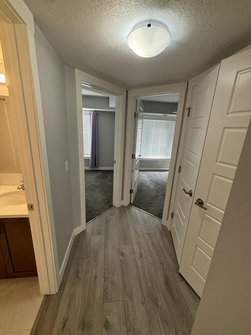 BEAUTIFUL Two Bedroom + 1 Bath Townhouse w/ A/C in Livingston!  - Photo 12