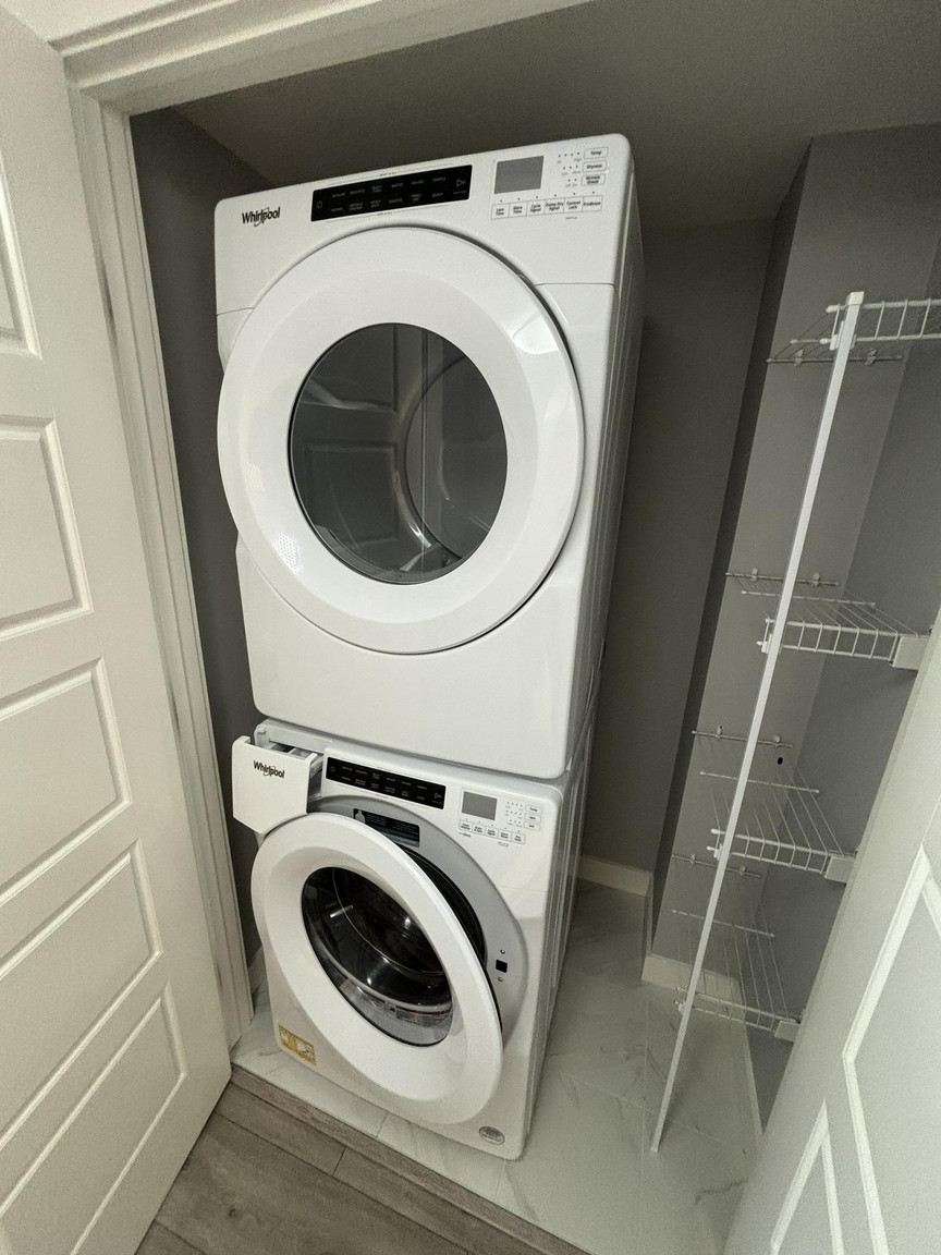 BEAUTIFUL Two Bedroom + 1 Bath Townhouse w/ A/C in Livingston!  - Photo 13