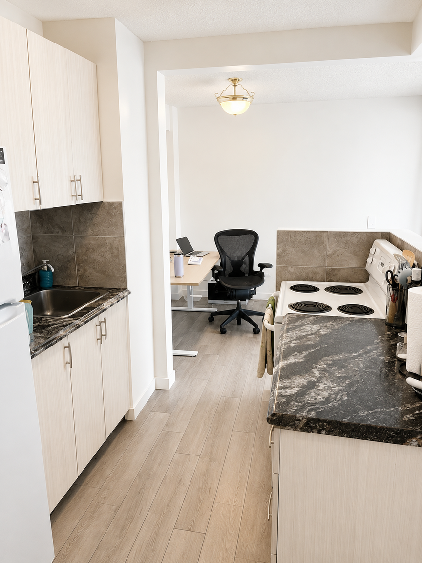 RENOVATED/TOP-FLOOR, 1 bed/1 bath apartment in MISSION!! - Photo 3