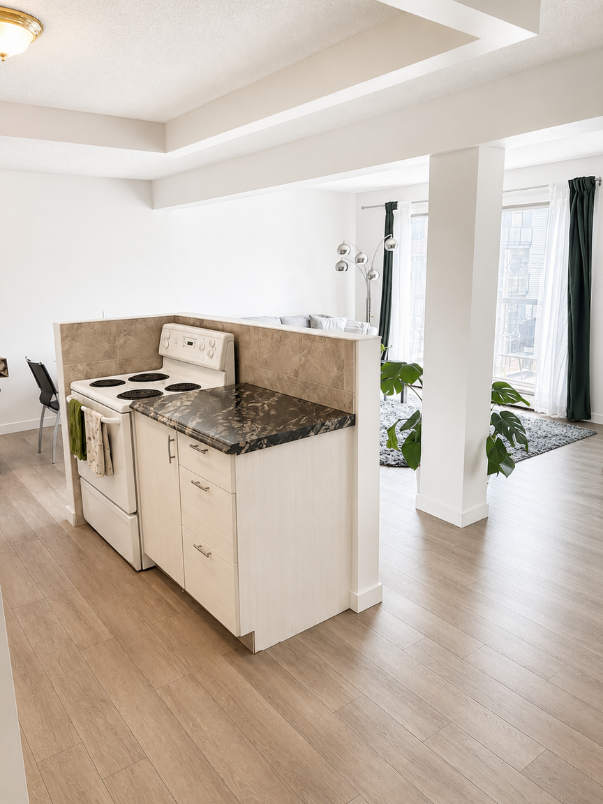 RENOVATED/TOP-FLOOR, 1 bed/1 bath apartment in MISSION!! - Photo 2