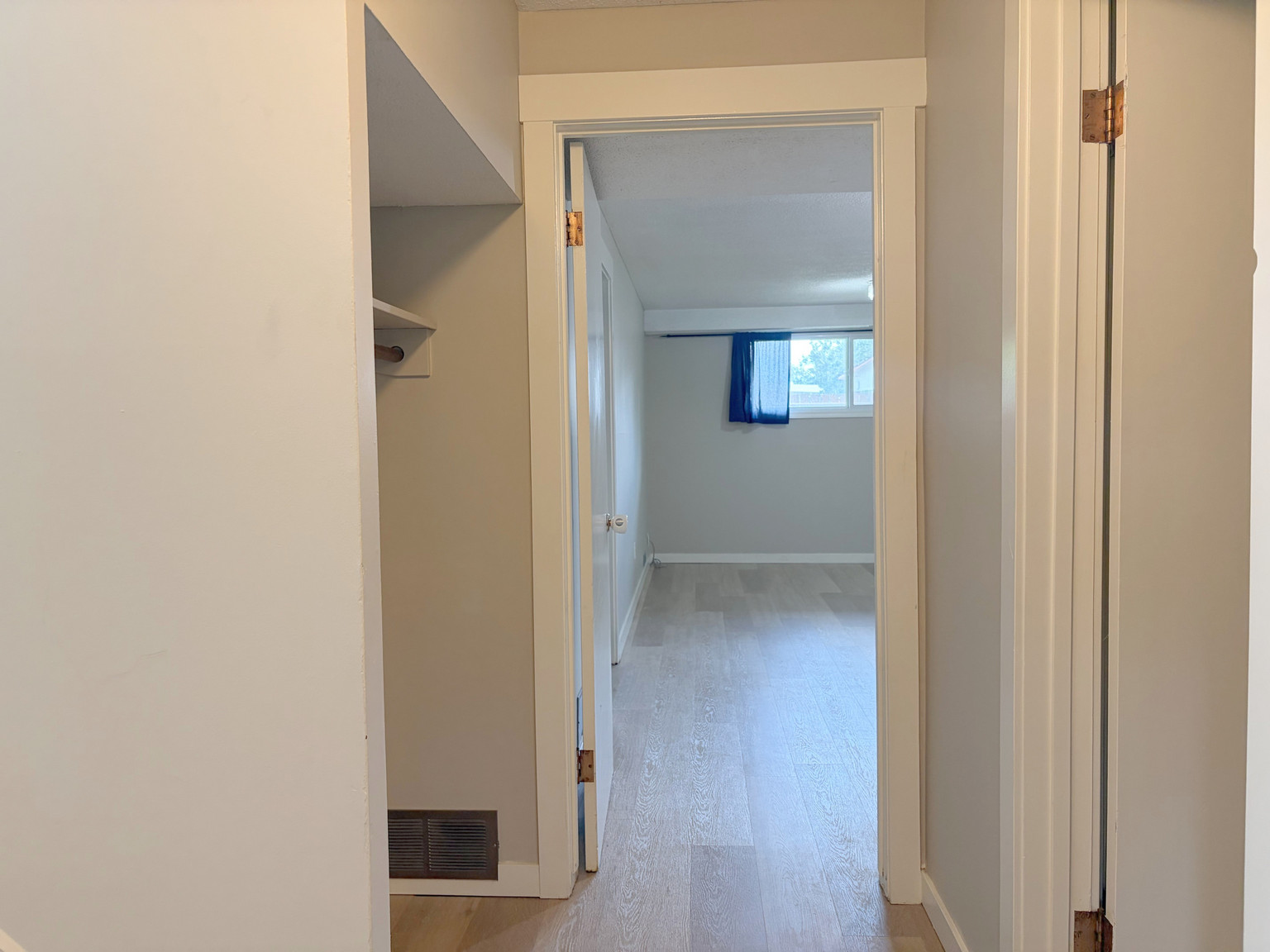 BRIGHT & UPDATED 4 Bed + 2 Bath w/ Rec Room in North Haven NW!  - Photo 10