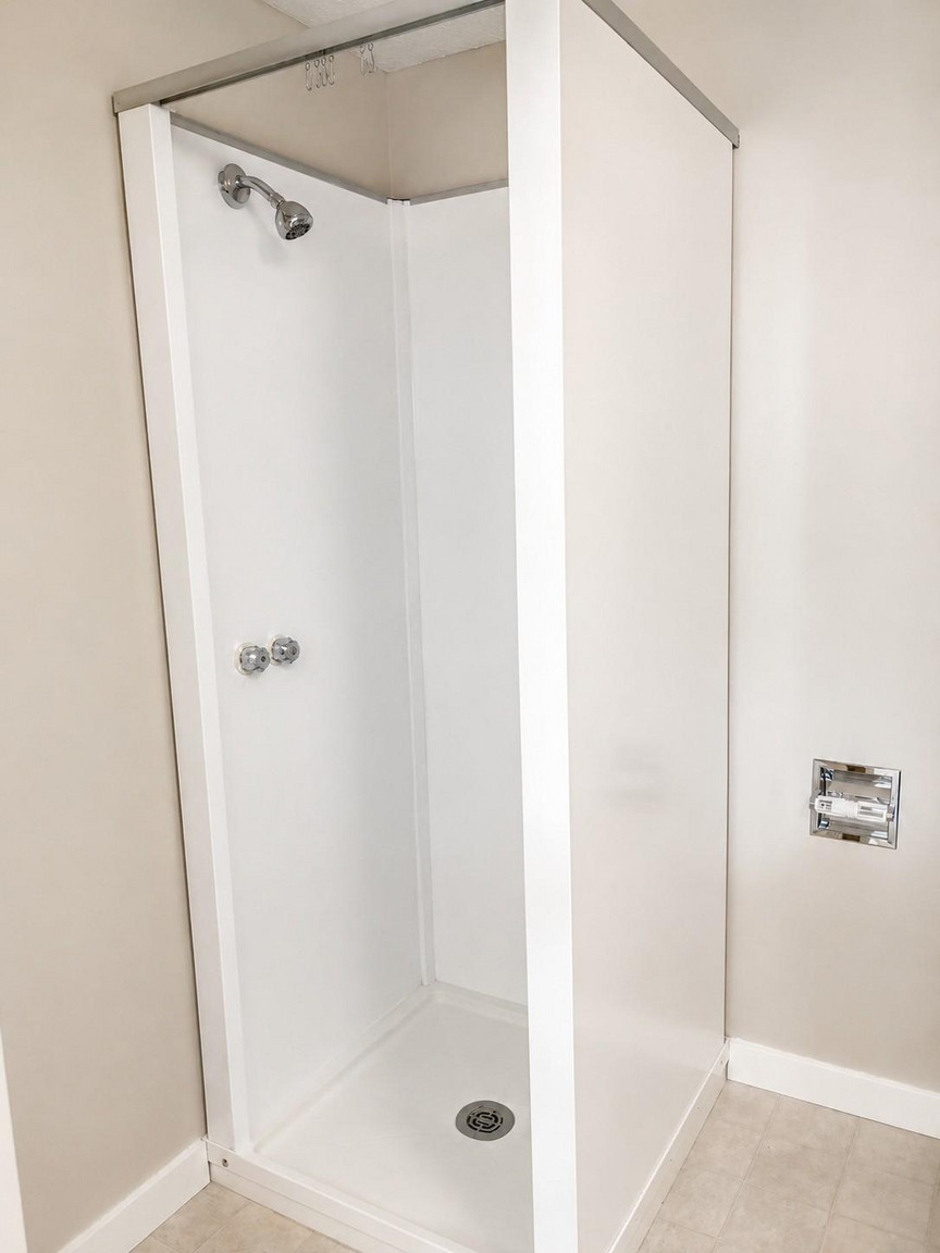 BRIGHT & UPDATED 4 Bed + 2 Bath w/ Rec Room in North Haven NW!  - Photo 17