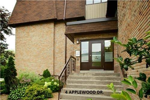 4 Applewood Dr.