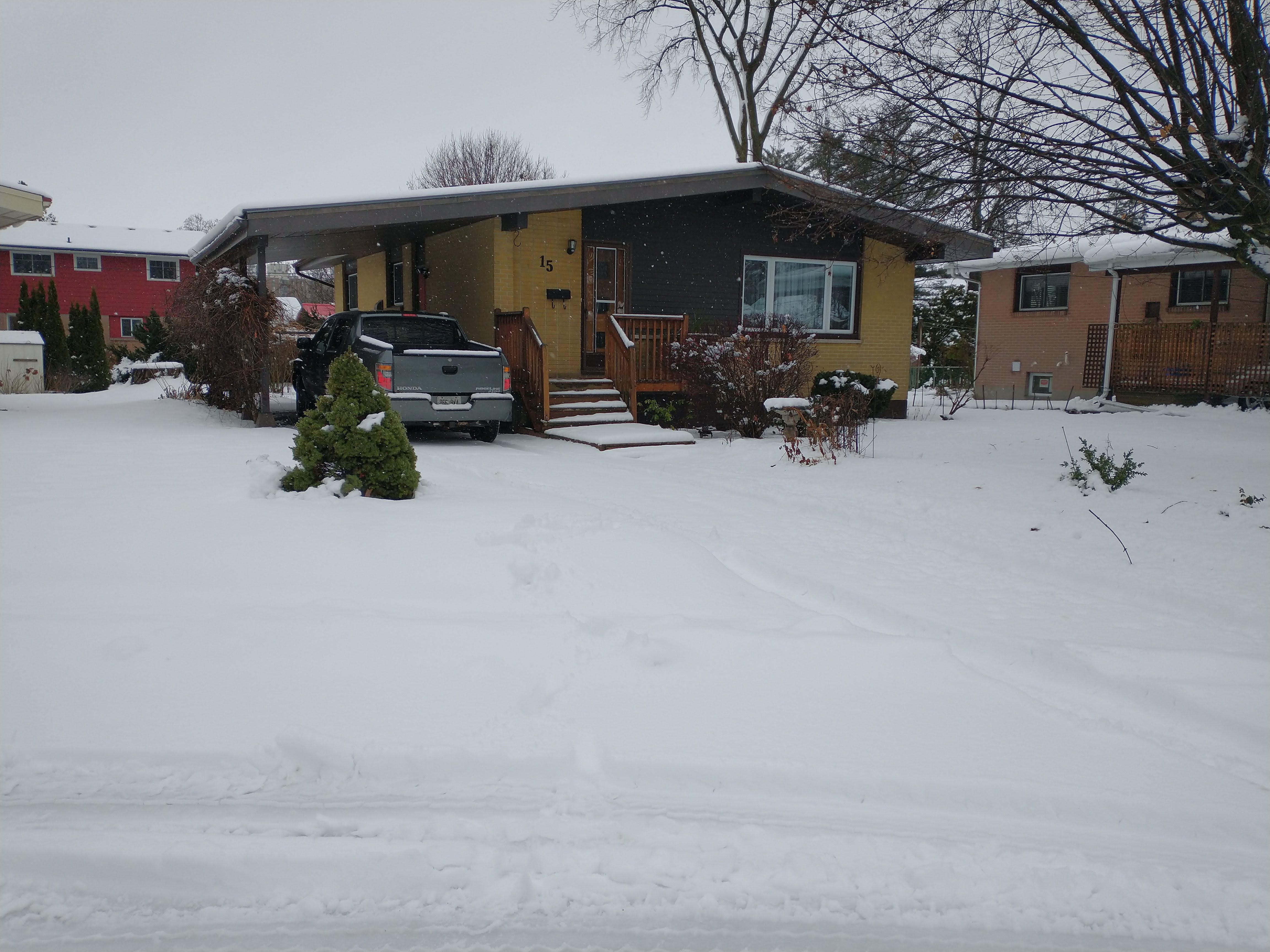15 Willow, Belleville, ON K8N1X1 — photo 1