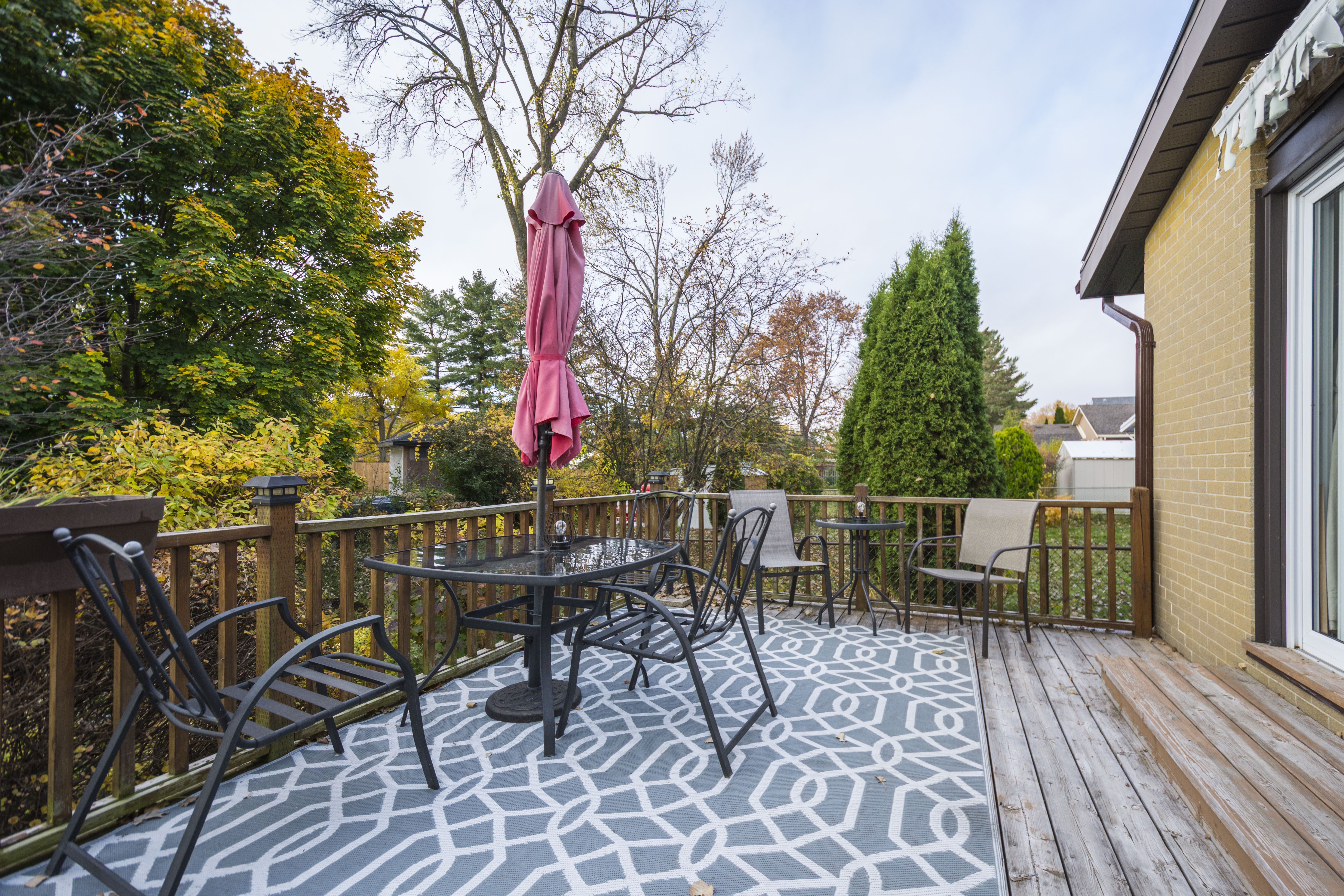 15 Willow, Belleville, ON K8N1X1 — photo 3
