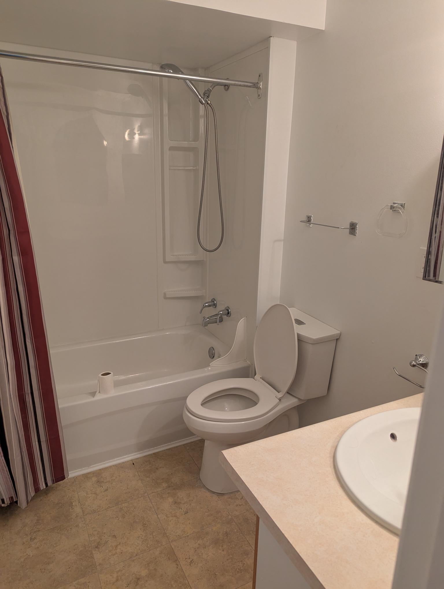 6 Bogart Crescent, Belleville, ON K8P 5E8 — photo 2