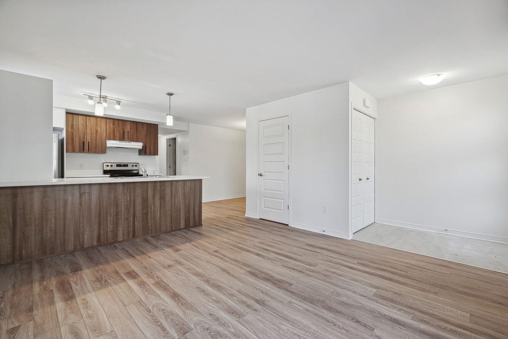 947 NOTRE DAME - Photo 11