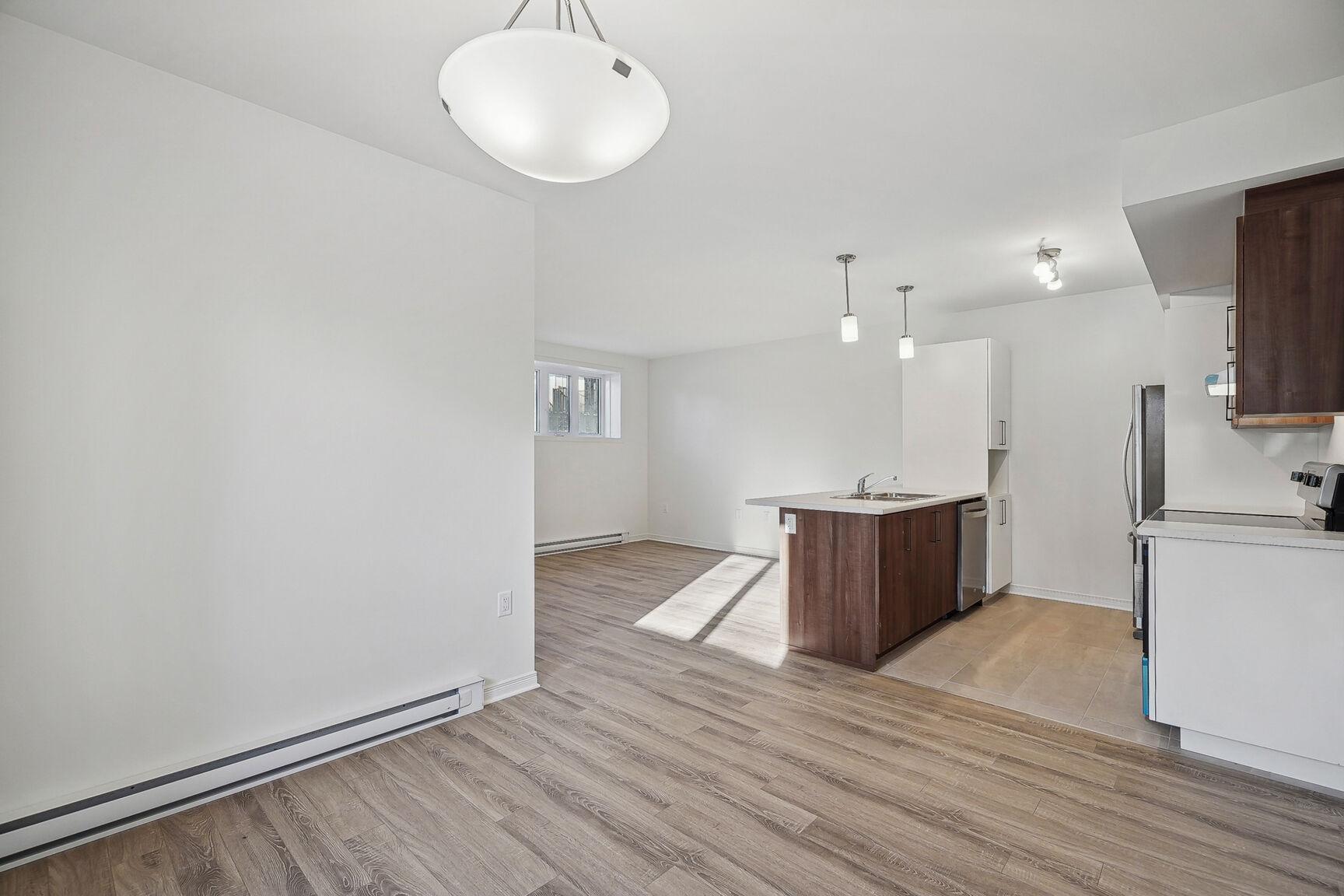 947 NOTRE DAME - Photo 17