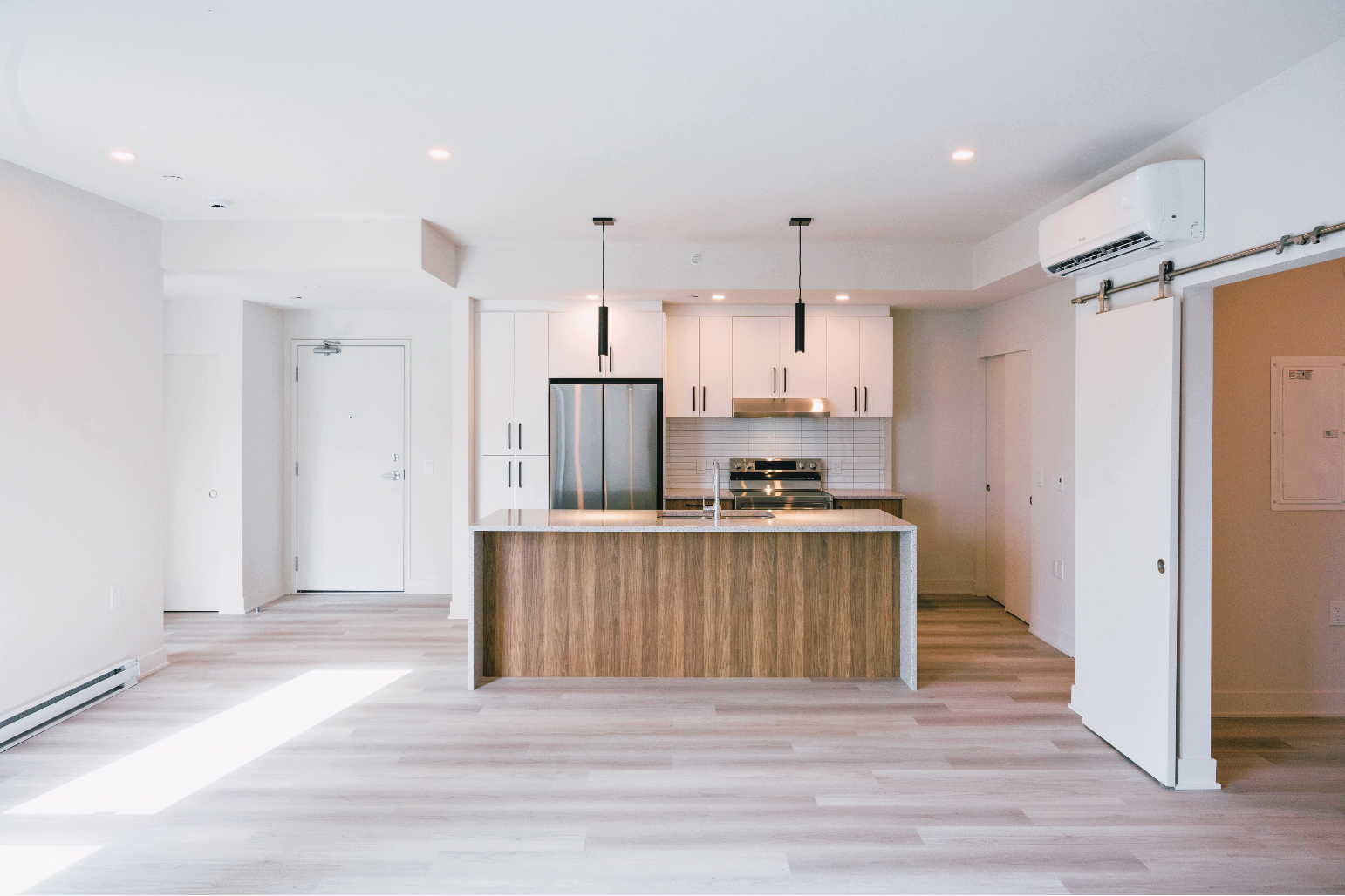 39 rue Front - NEW Build in Vieux-Aylmer near Marina ! [All Inclusive] - Photo 7