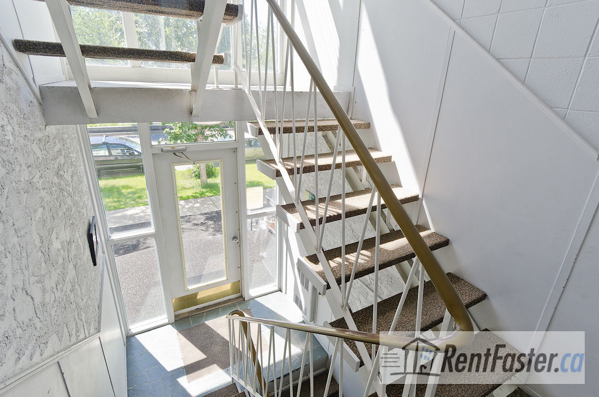 1162 Memorial Drive N.W. - Photo 5