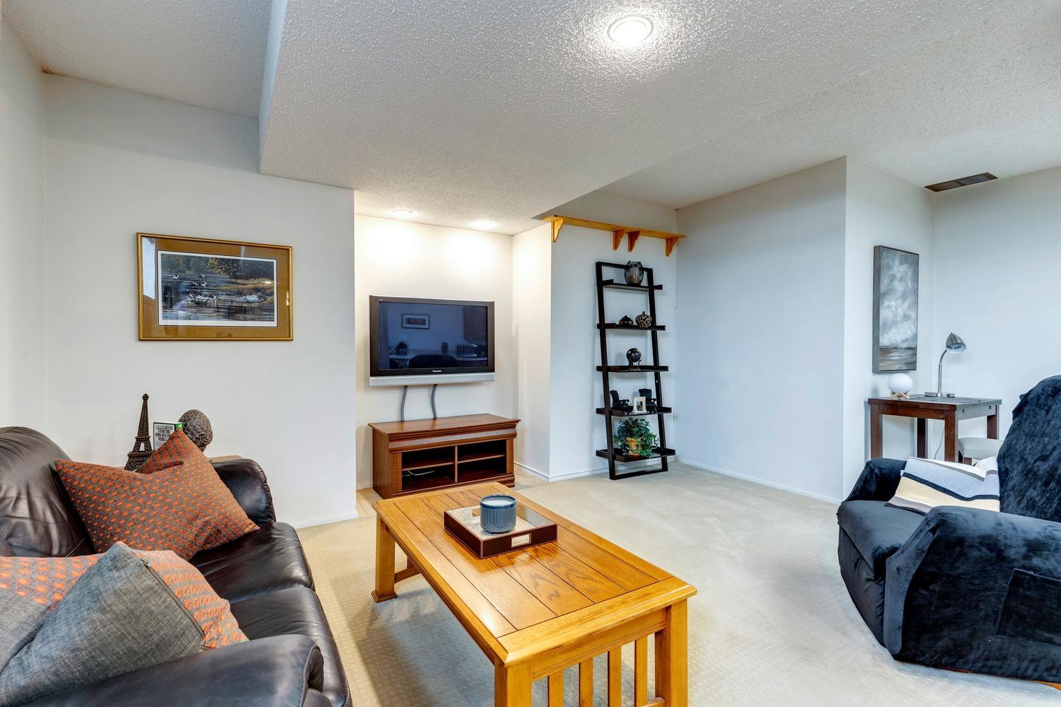 1035 Riverbend Drive SE - Photo 22