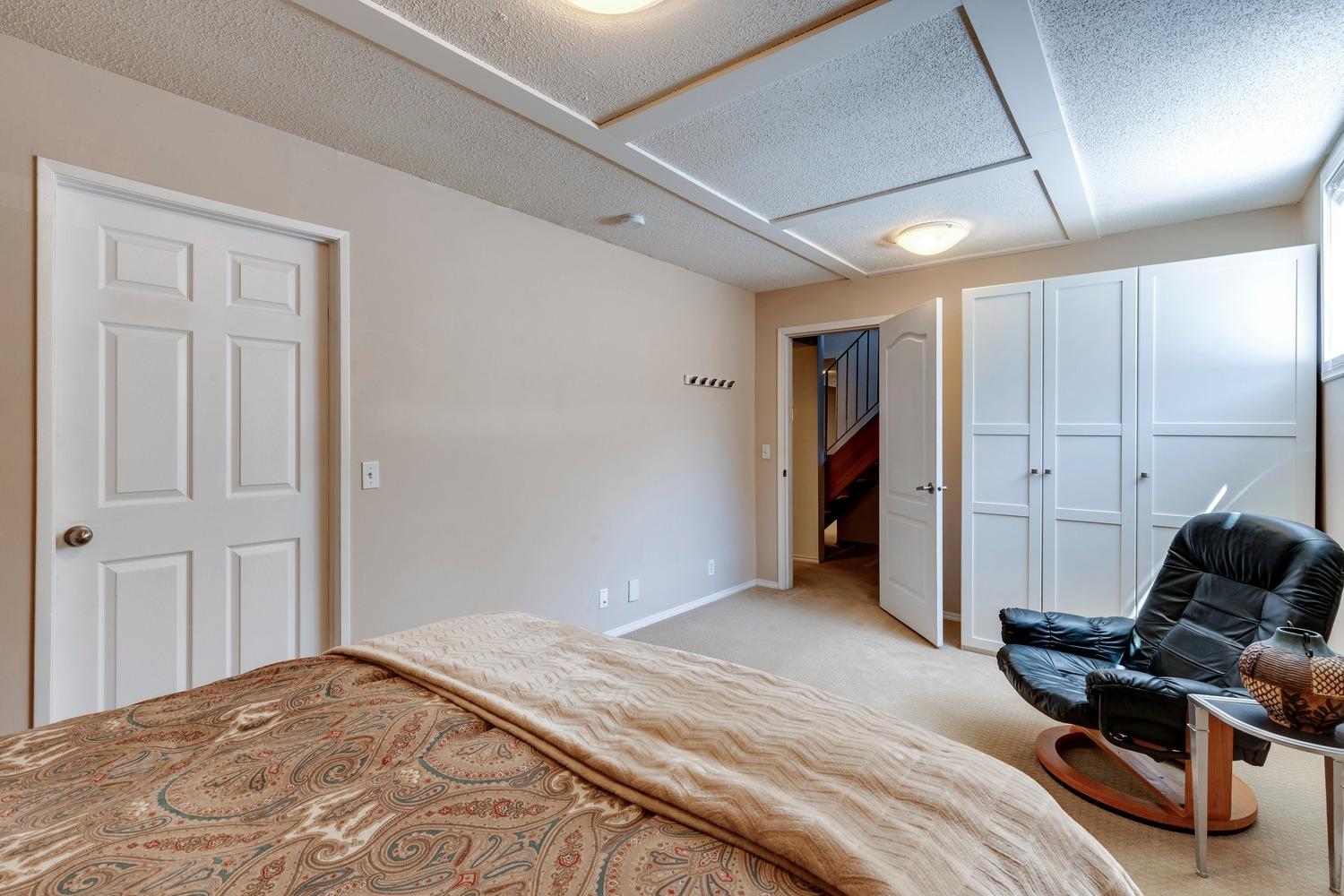 1035 Riverbend Drive SE - Photo 32