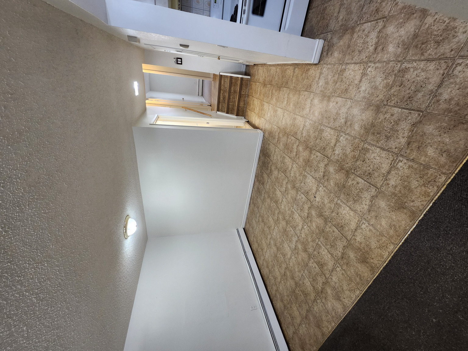 617 68 Avenue SW - Photo 18