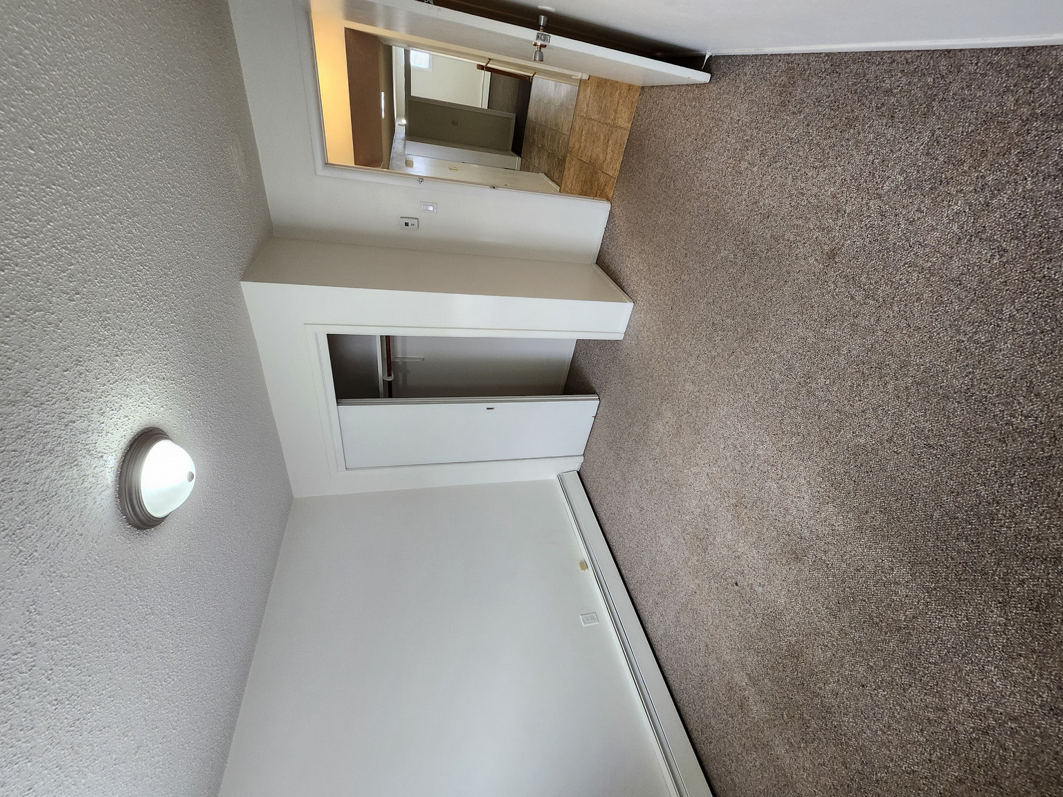617 68 Avenue SW - Photo 8