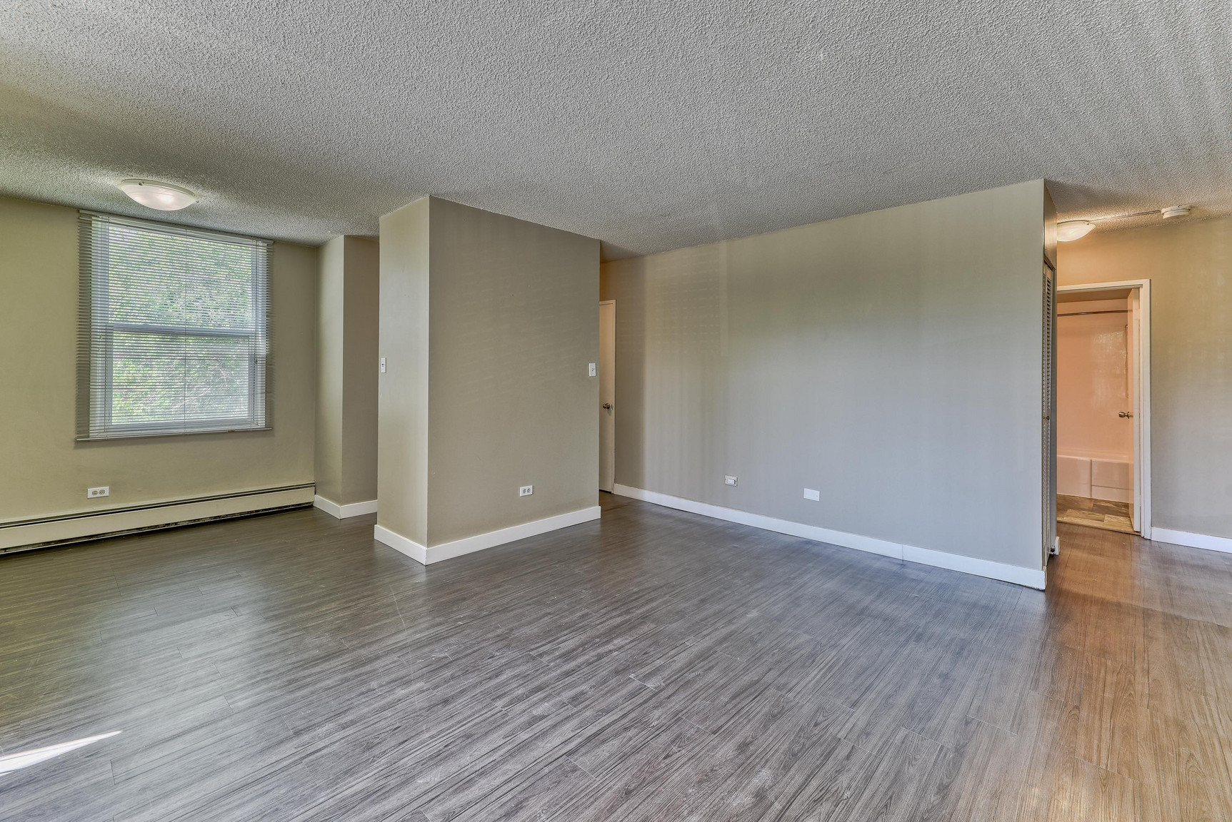 738 14 Avenue S.W. - Photo 21