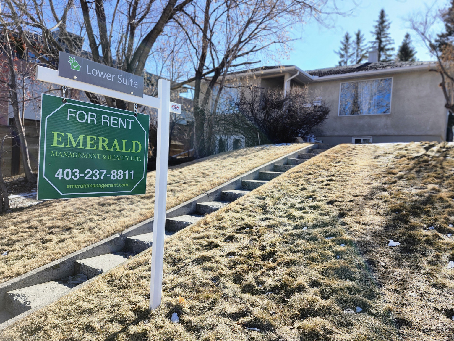 Beautiful Two Bedroom Main Floor