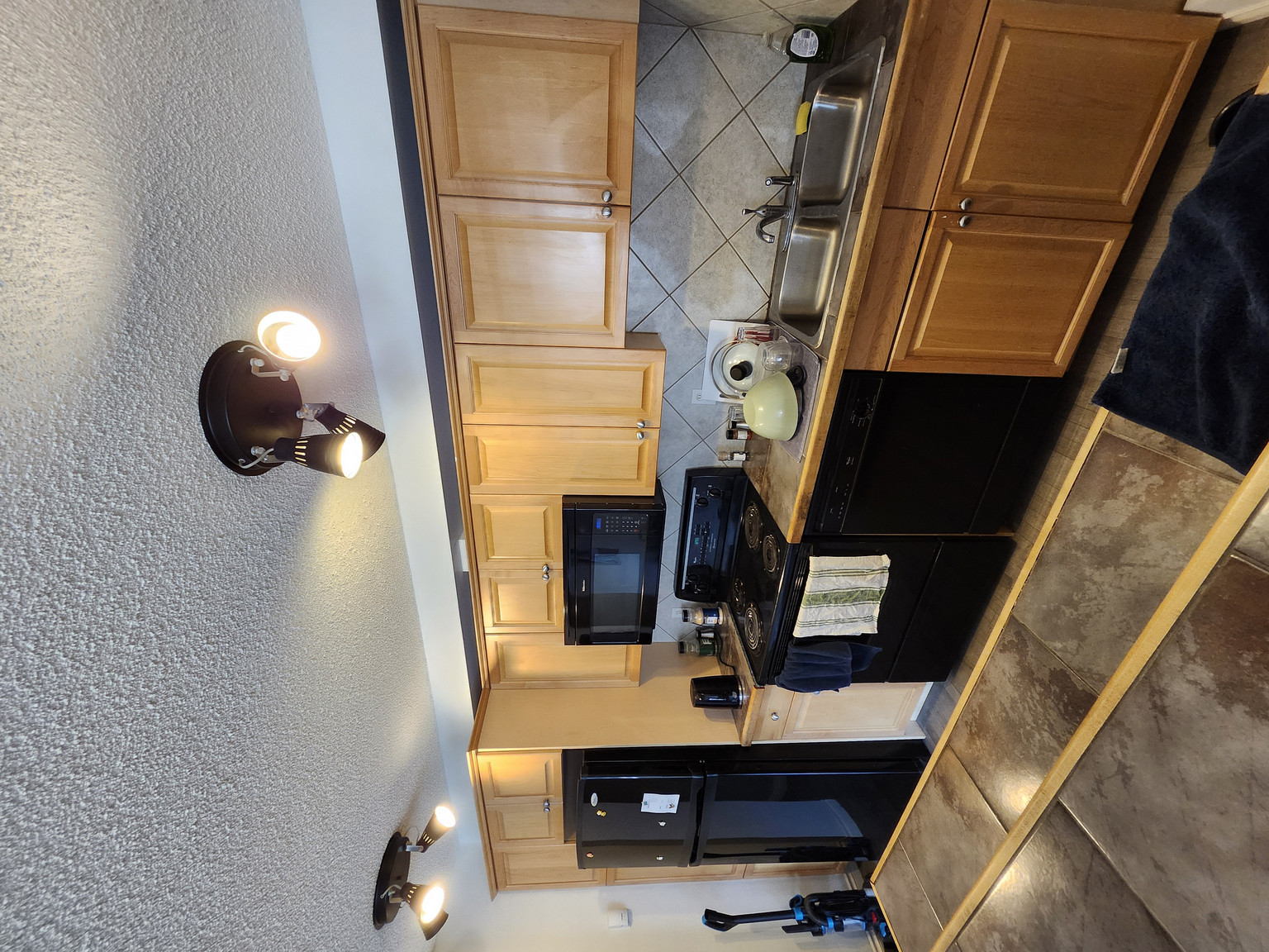 1021 - 13 Ave SW  - Photo 18