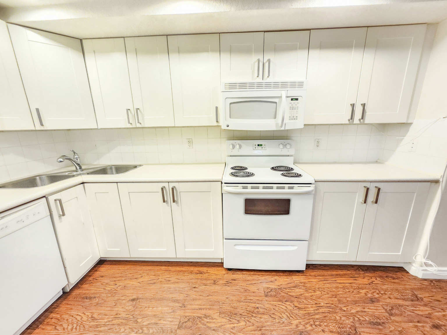 2424 14 Street SW - Photo 8