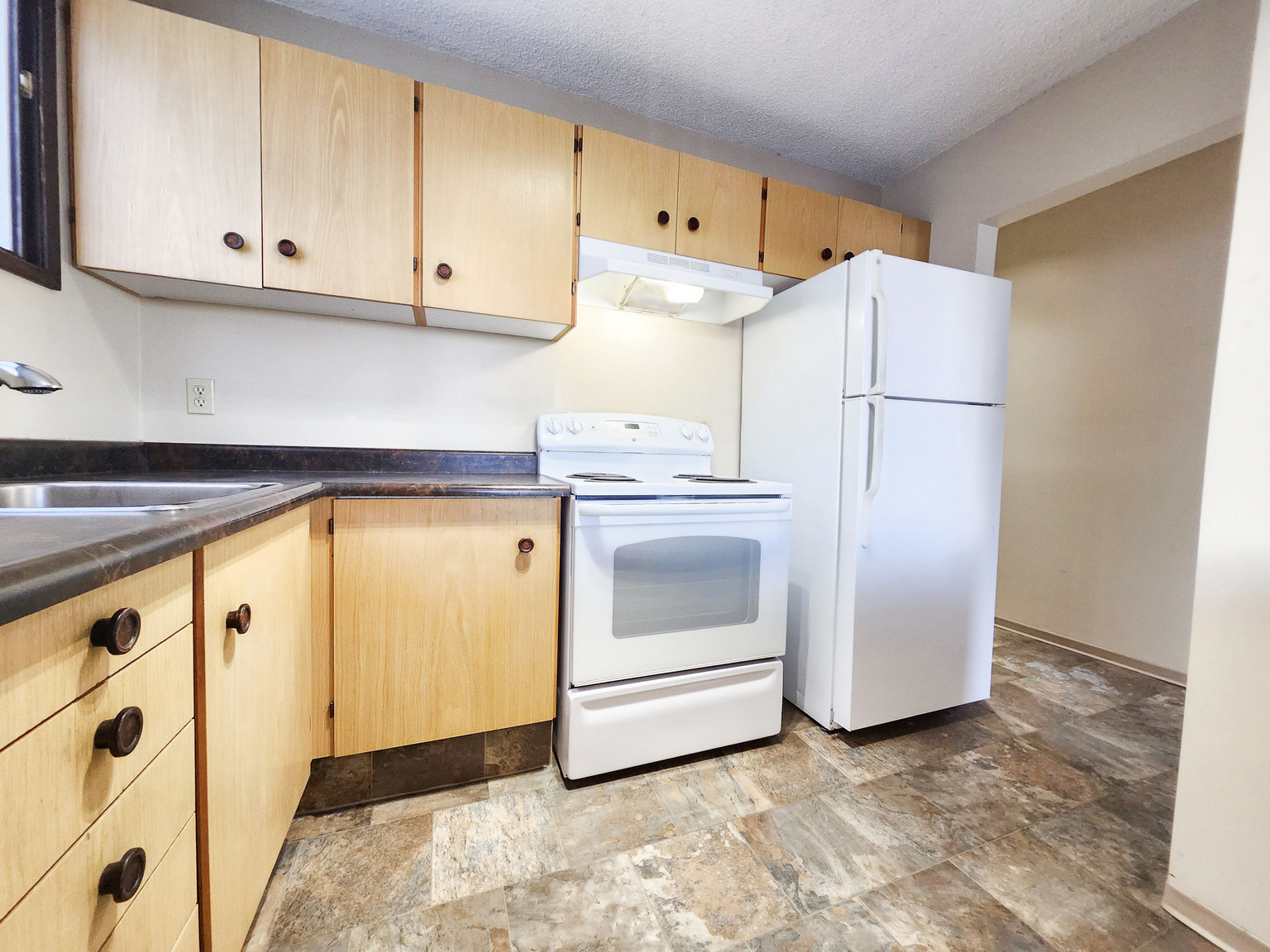 423 3 Avenue N.E. - Photo 8