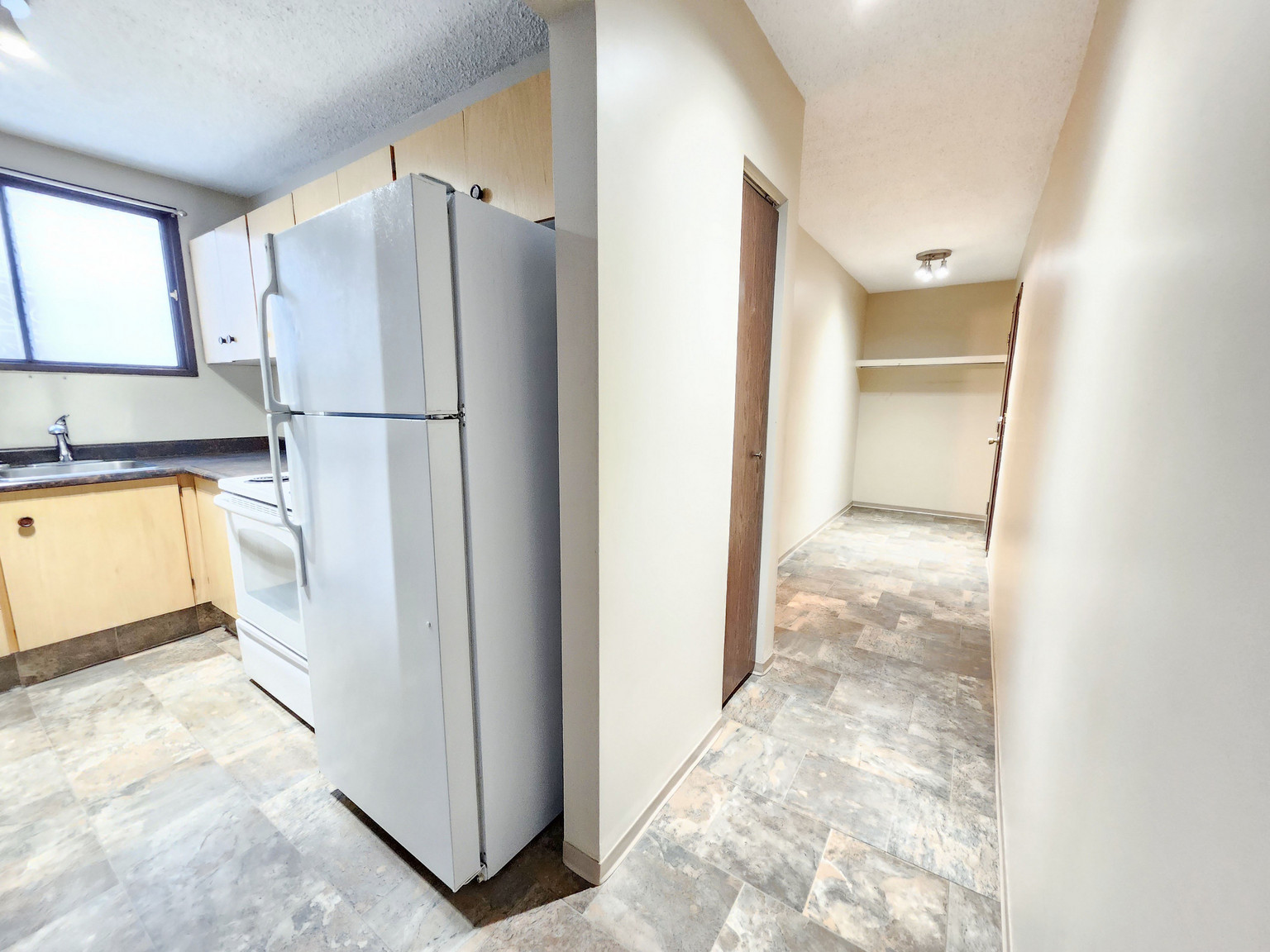 423 3 Avenue N.E. - Photo 10